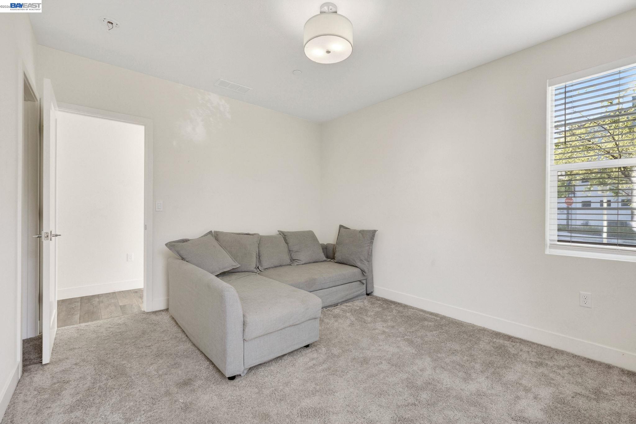 Detail Gallery Image 36 of 50 For 6065 Bullion Ln, Dublin,  CA 94568 - 3 Beds | 3/1 Baths