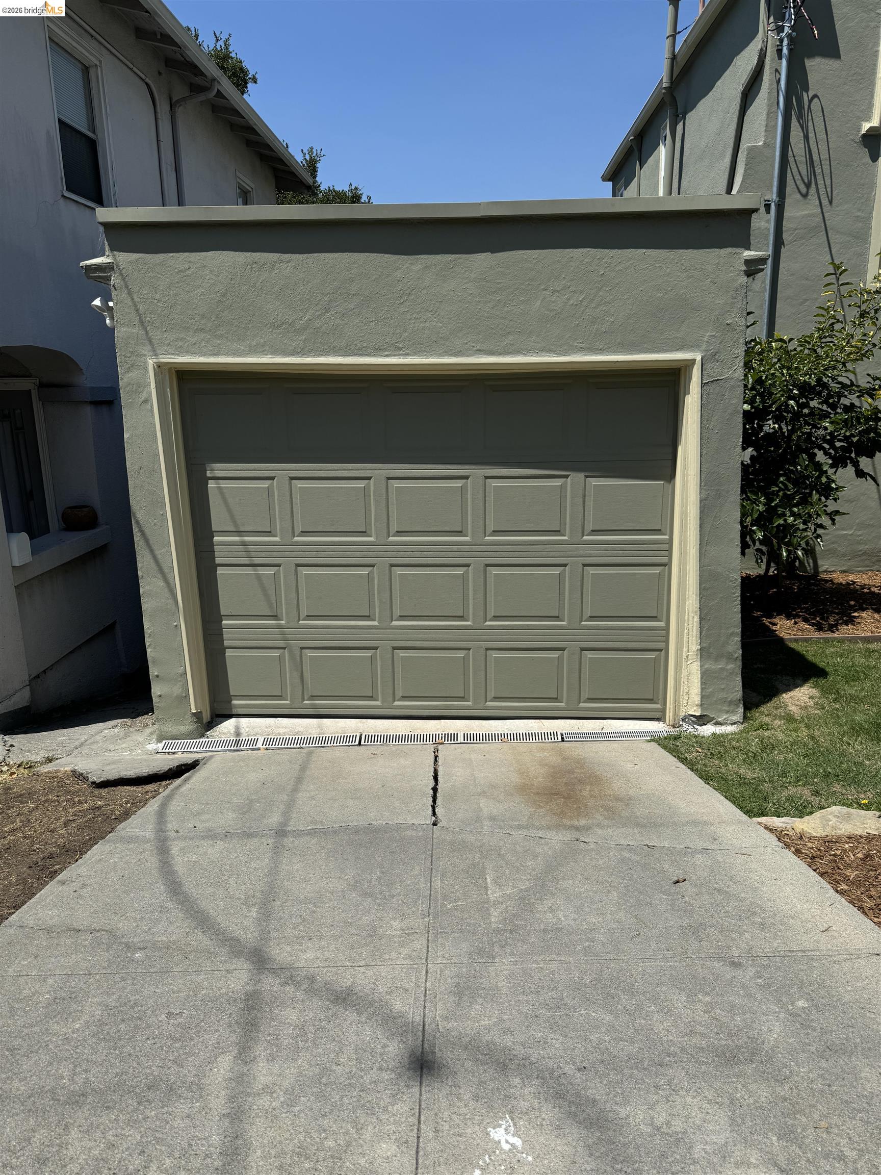 Detail Gallery Image 19 of 20 For 4209 Balfour, Oakland,  CA 94610-1749 - 4 Beds | 2/1 Baths