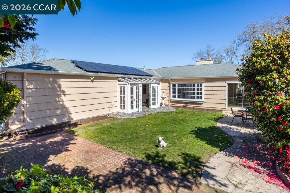 Detail Gallery Image 29 of 37 For 1040 Park Hills Rd, Berkeley,  CA 94708 - 4 Beds | 3 Baths