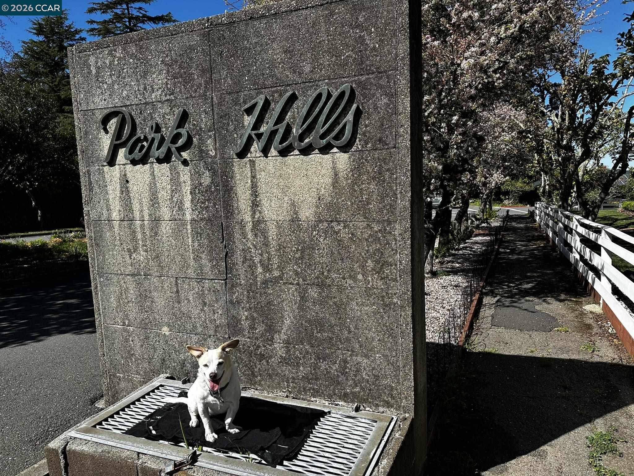 Detail Gallery Image 37 of 37 For 1040 Park Hills Rd, Berkeley,  CA 94708 - 4 Beds | 3 Baths