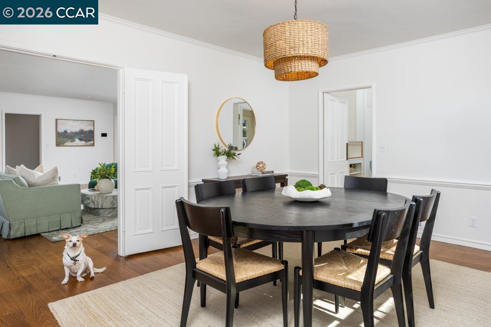 Detail Gallery Image 8 of 37 For 1040 Park Hills Rd, Berkeley,  CA 94708 - 4 Beds | 3 Baths