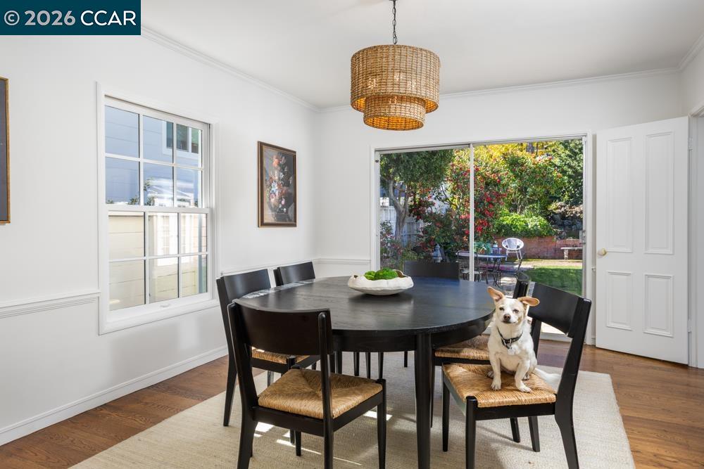 Detail Gallery Image 9 of 37 For 1040 Park Hills Rd, Berkeley,  CA 94708 - 4 Beds | 3 Baths