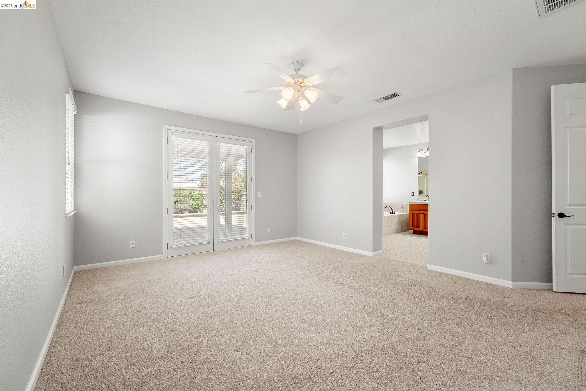 Detail Gallery Image 22 of 31 For 6956 New Melones Cir, Discovery Bay,  CA 94505 - 3 Beds | 3 Baths