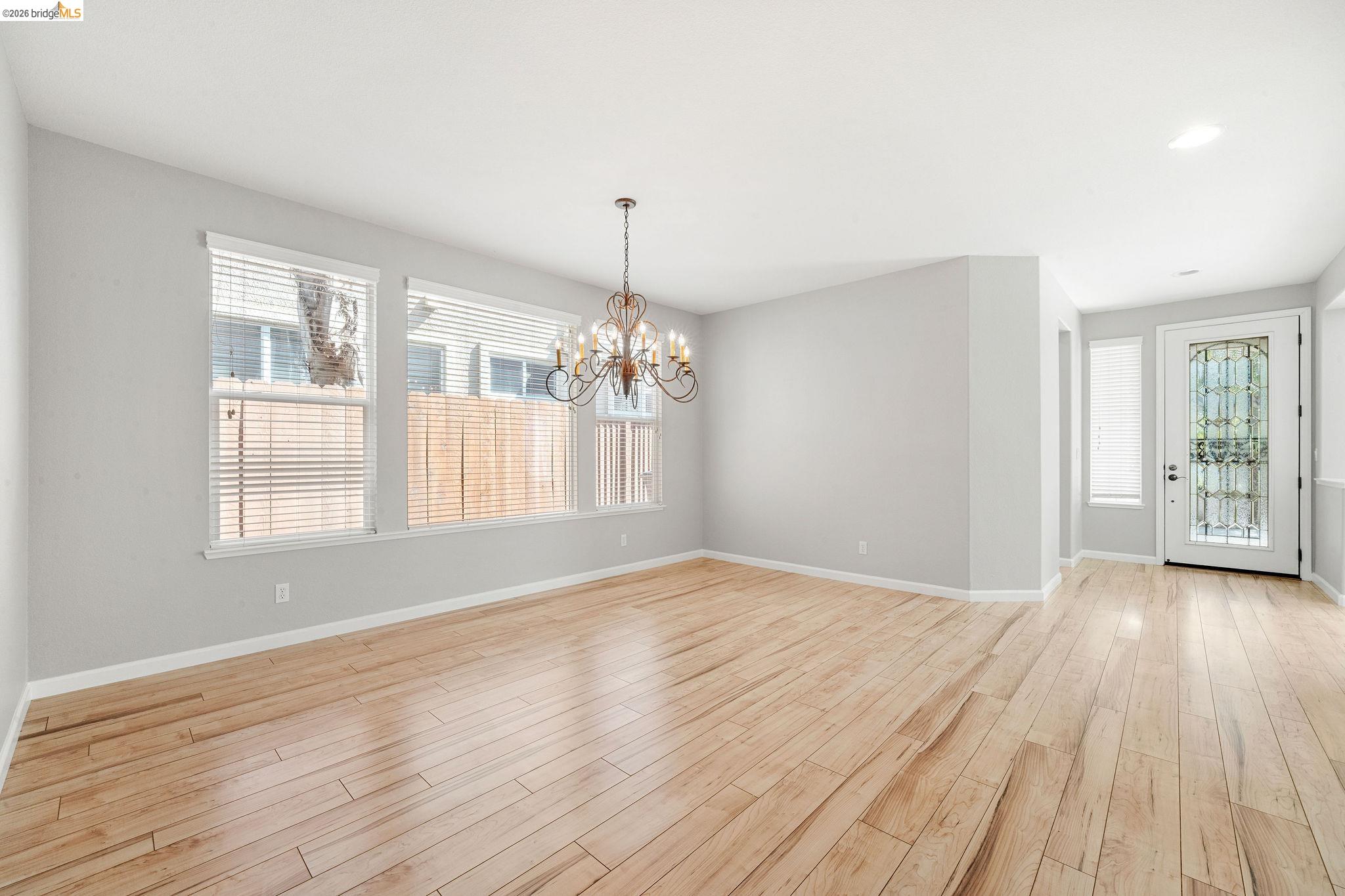 Detail Gallery Image 6 of 31 For 6956 New Melones Cir, Discovery Bay,  CA 94505 - 3 Beds | 3 Baths