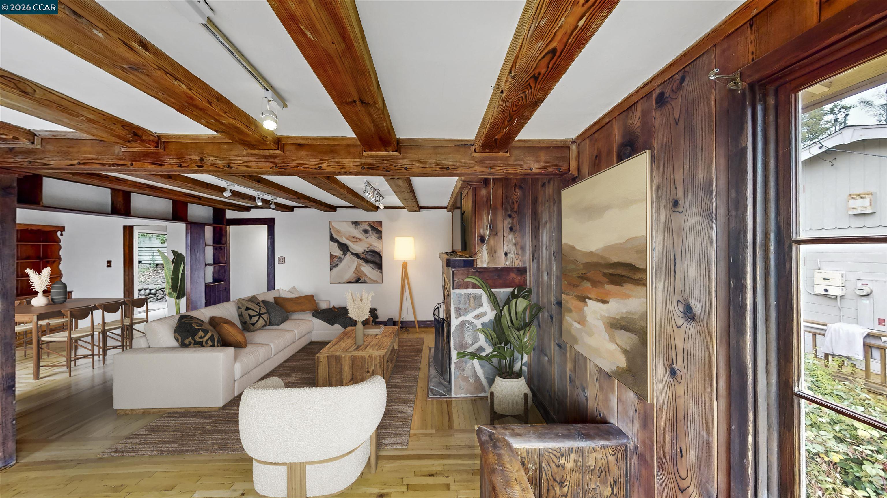 Detail Gallery Image 14 of 40 For 5716 Merriewood Drive, Oakland,  CA 94611 - 4 Beds | 2/1 Baths