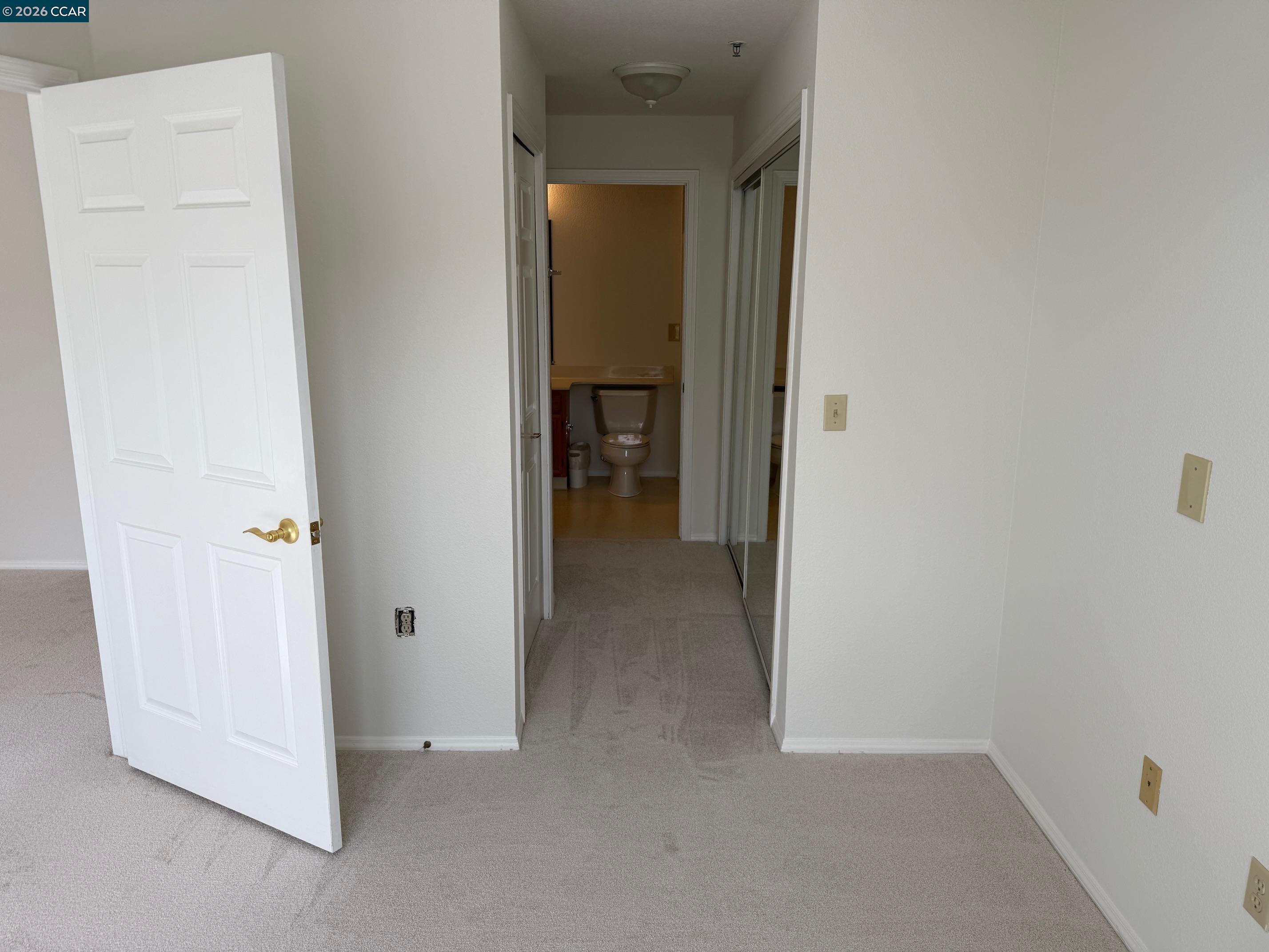 Photo #4: 41127314 Listing: Photo #4