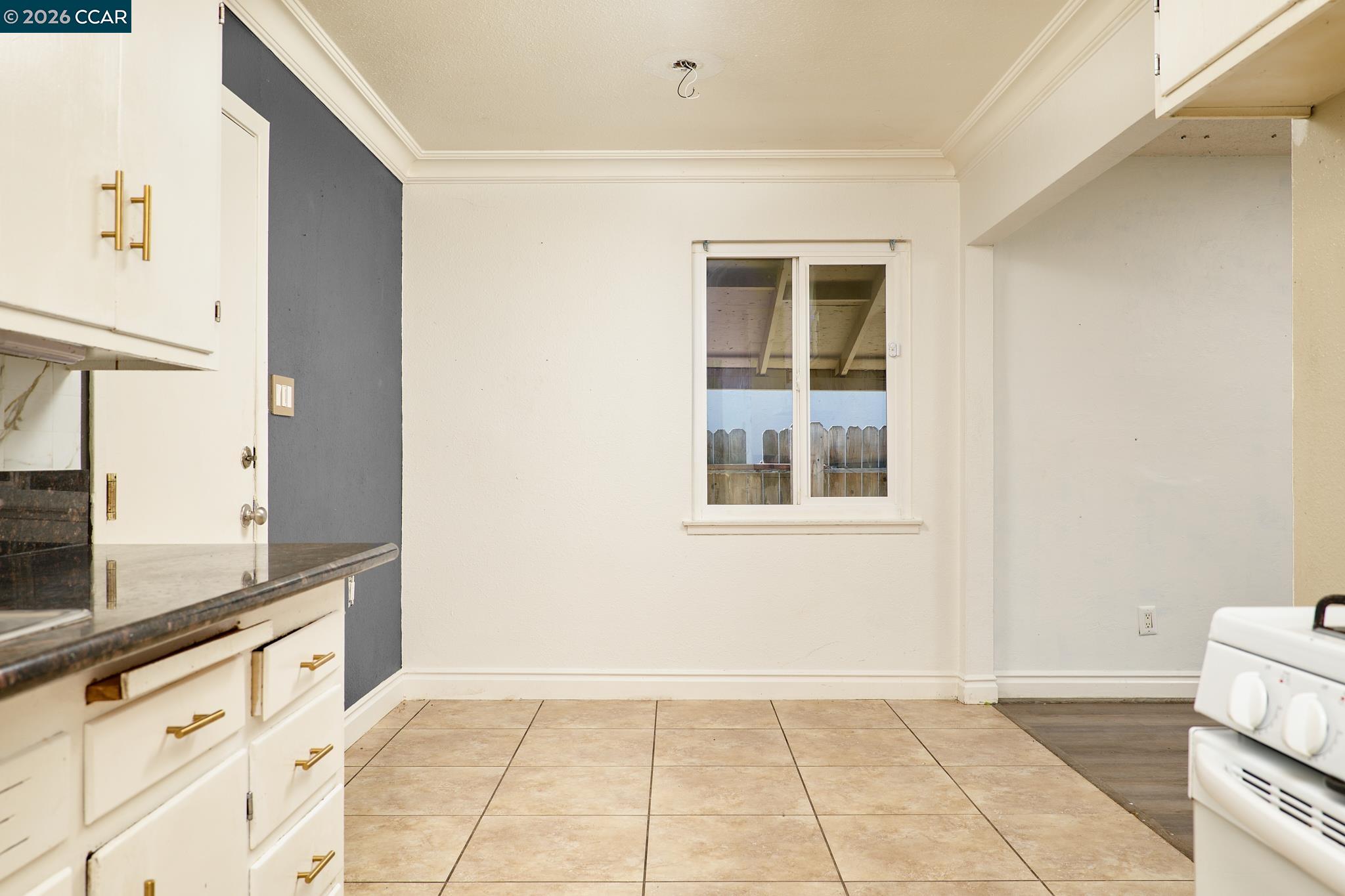 Detail Gallery Image 5 of 20 For 3153 Normington Dr, Sacramento,  CA 95833 - 3 Beds | 1 Baths
