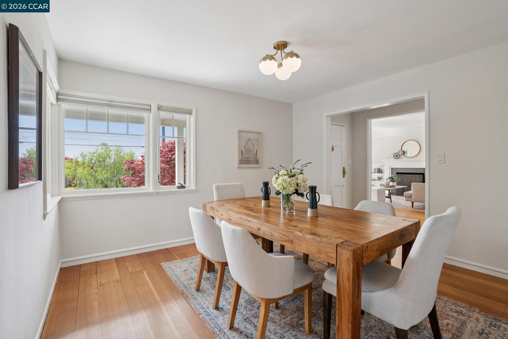 Detail Gallery Image 11 of 34 For 5430 Proctor Ave, Oakland,  CA 94618 - 4 Beds | 3 Baths