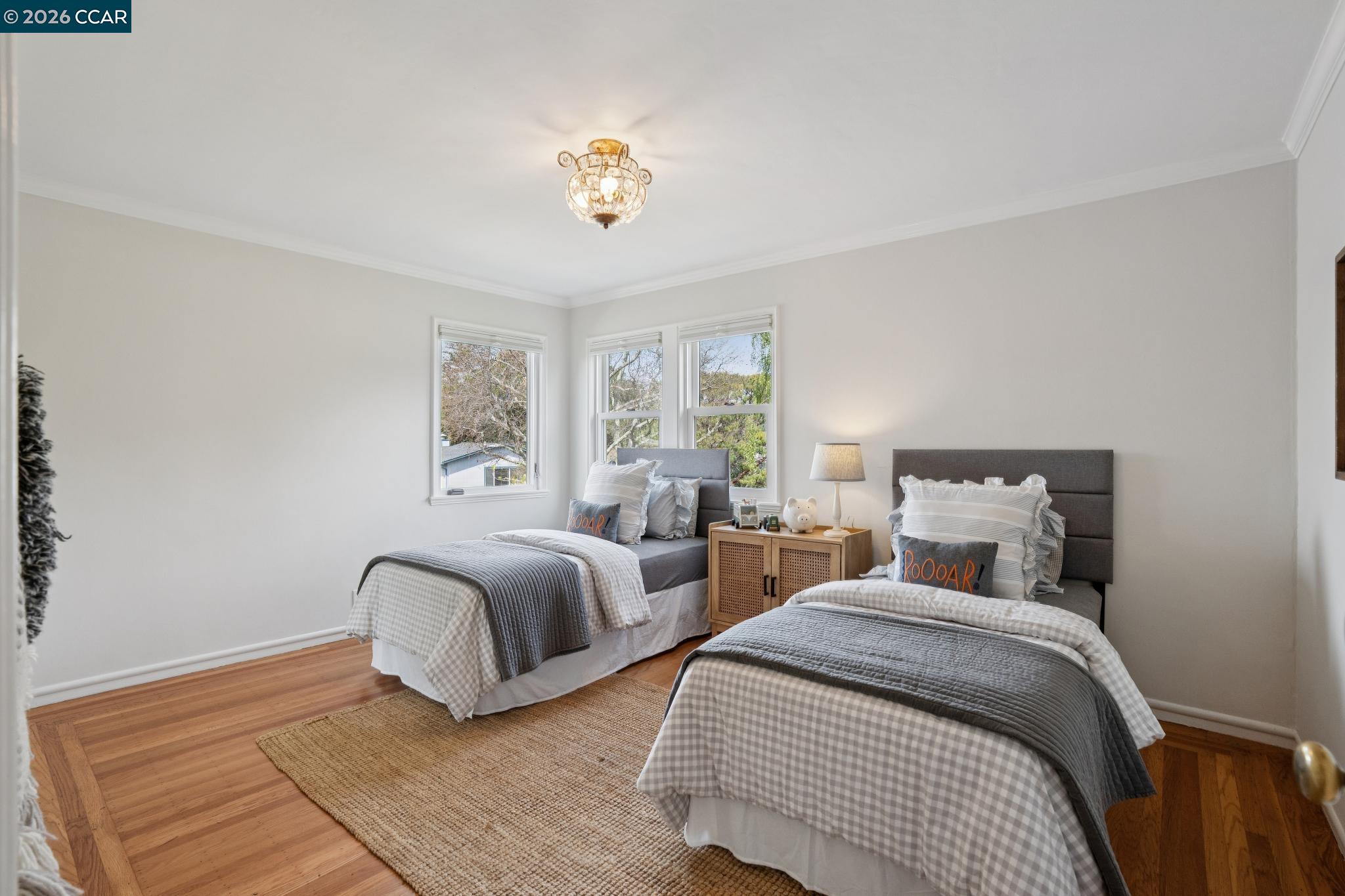 Detail Gallery Image 26 of 34 For 5430 Proctor Ave, Oakland,  CA 94618 - 4 Beds | 3 Baths