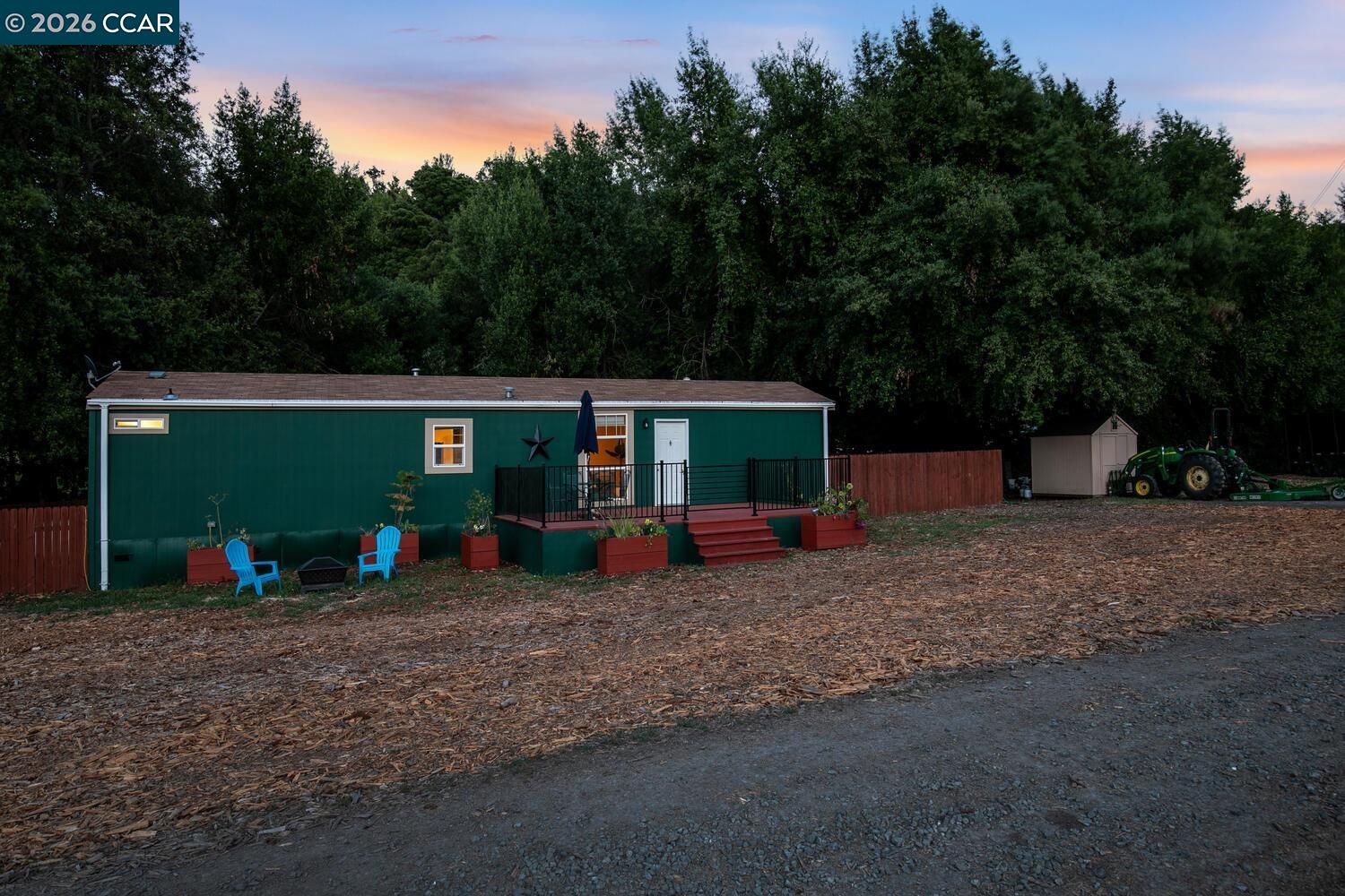 60 Hampton, Martinez, CA, 94553