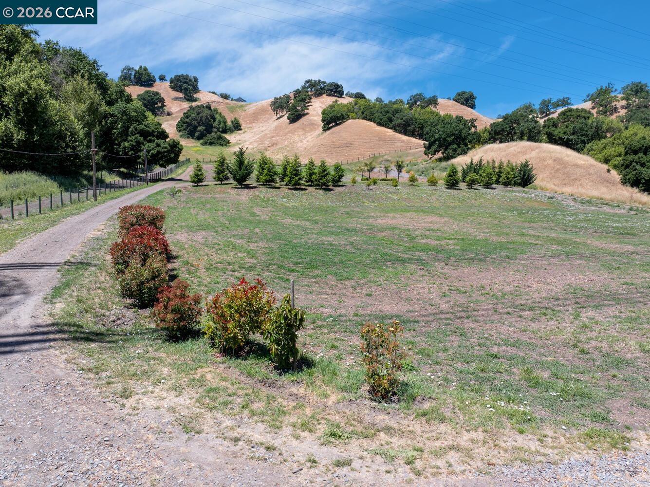 Detail Gallery Image 31 of 39 For 60 Hampton, Martinez,  CA 94553 - – Beds | – Baths