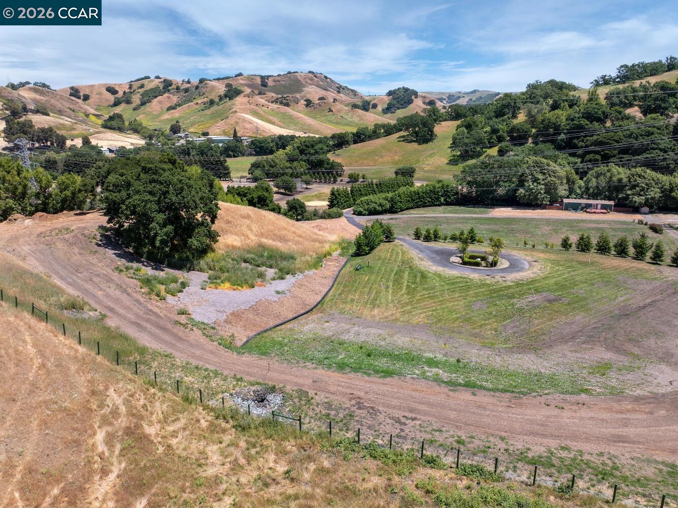 Detail Gallery Image 8 of 39 For 60 Hampton, Martinez,  CA 94553 - – Beds | – Baths