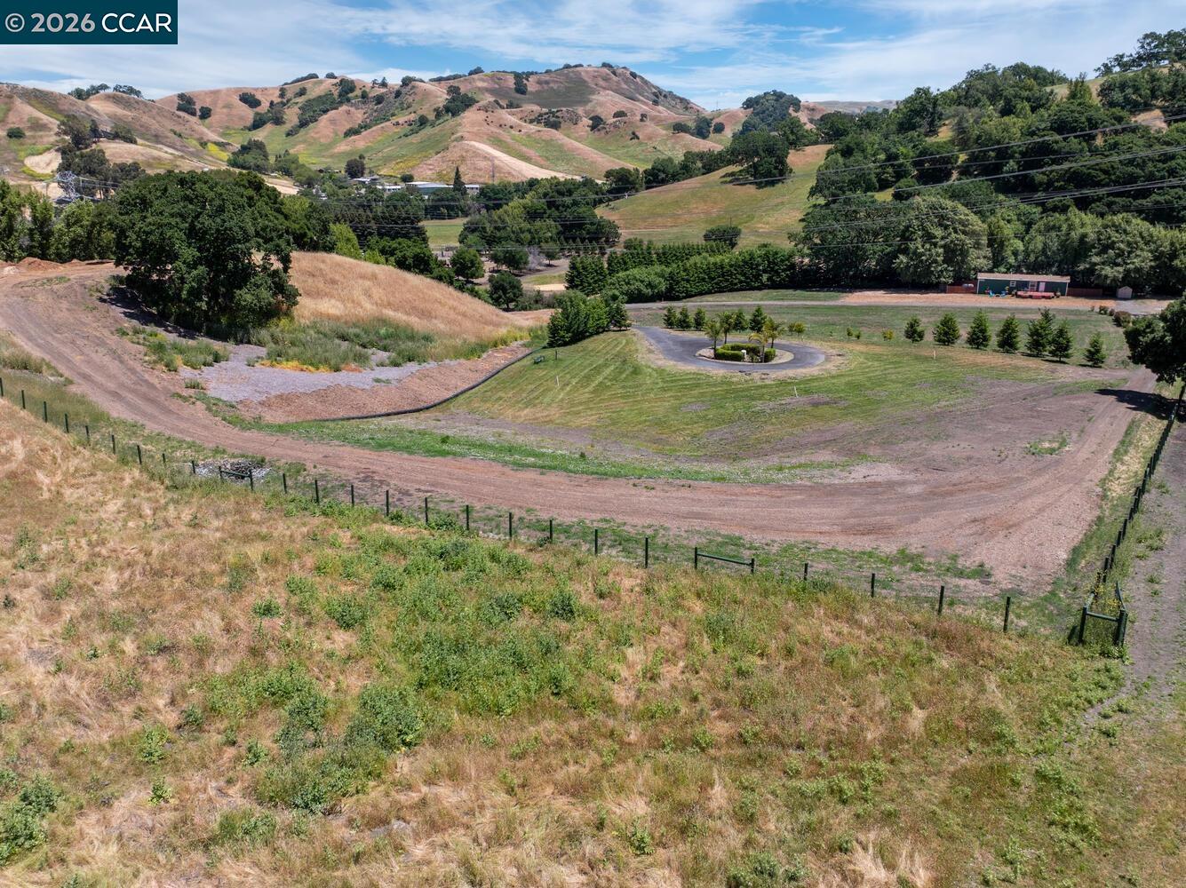 Detail Gallery Image 9 of 39 For 60 Hampton, Martinez,  CA 94553 - – Beds | – Baths