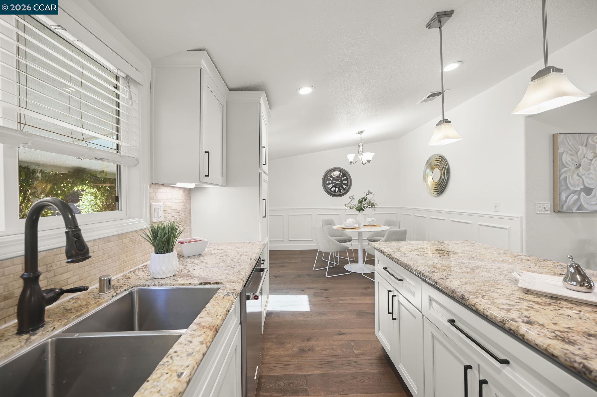 Detail Gallery Image 11 of 30 For 3782 Hitchcock Rd, Concord,  CA 94518 - 3 Beds | 2 Baths