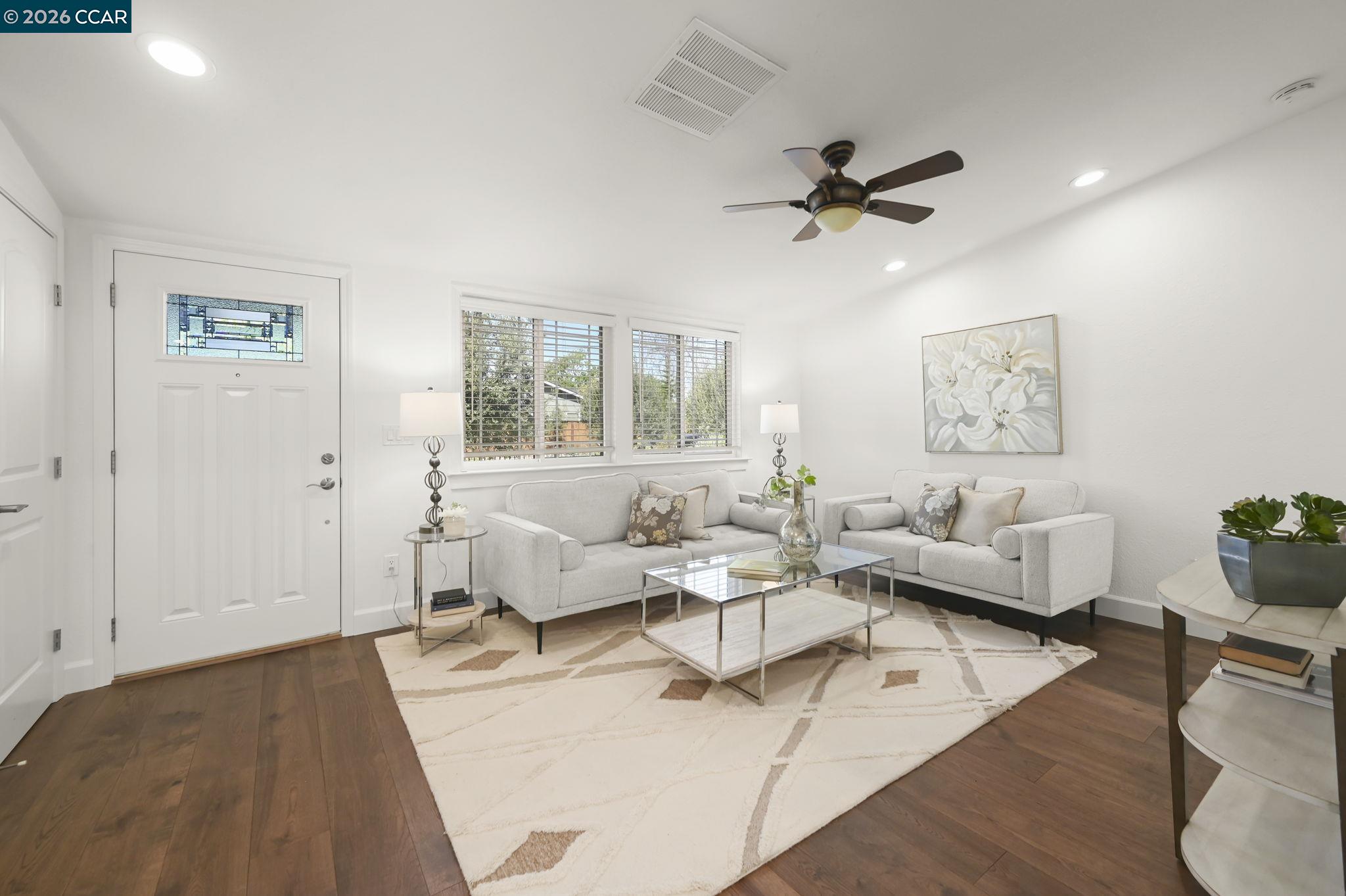 Detail Gallery Image 6 of 30 For 3782 Hitchcock Rd, Concord,  CA 94518 - 3 Beds | 2 Baths