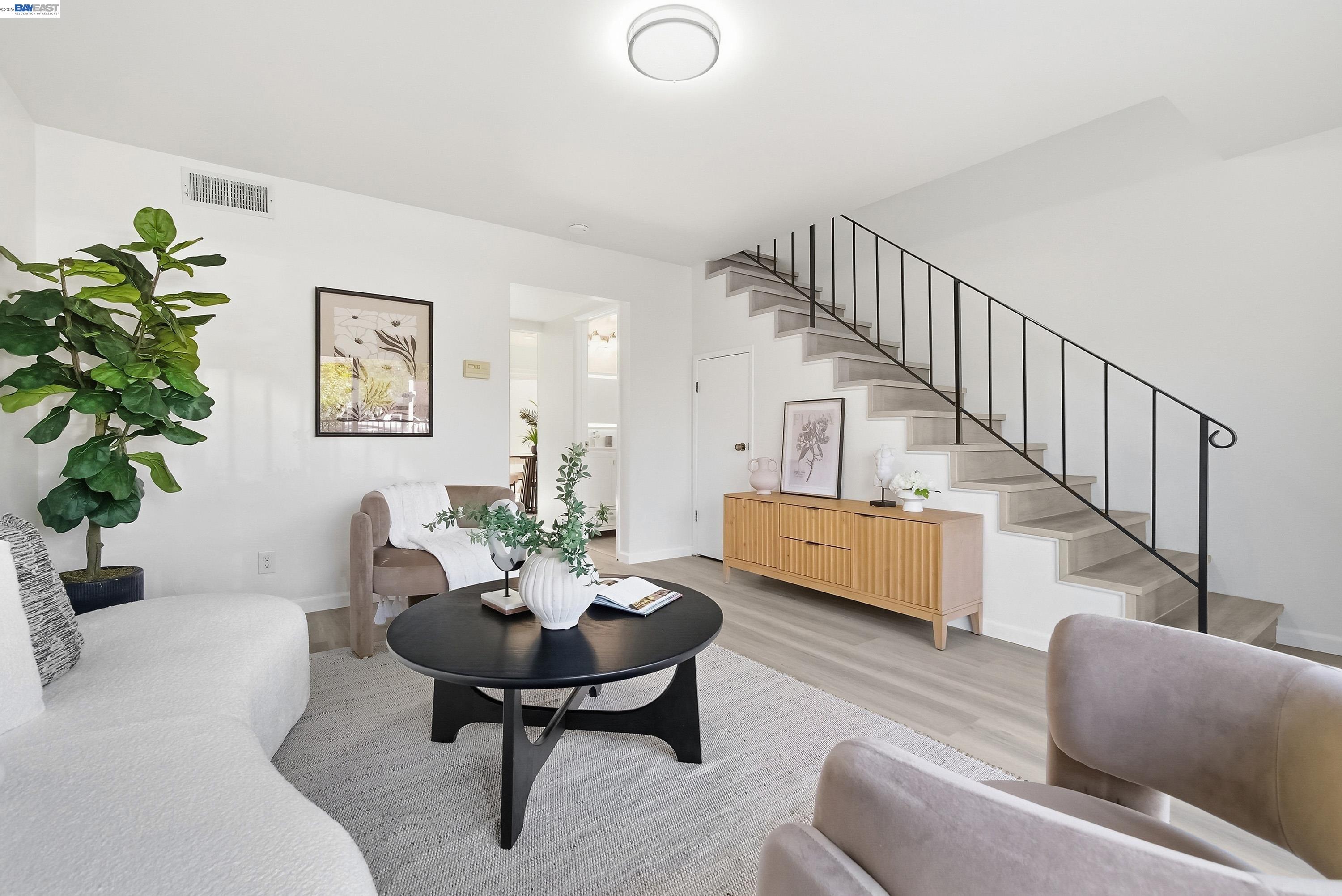 Photo #5: 41127325 Listing: Photo #5