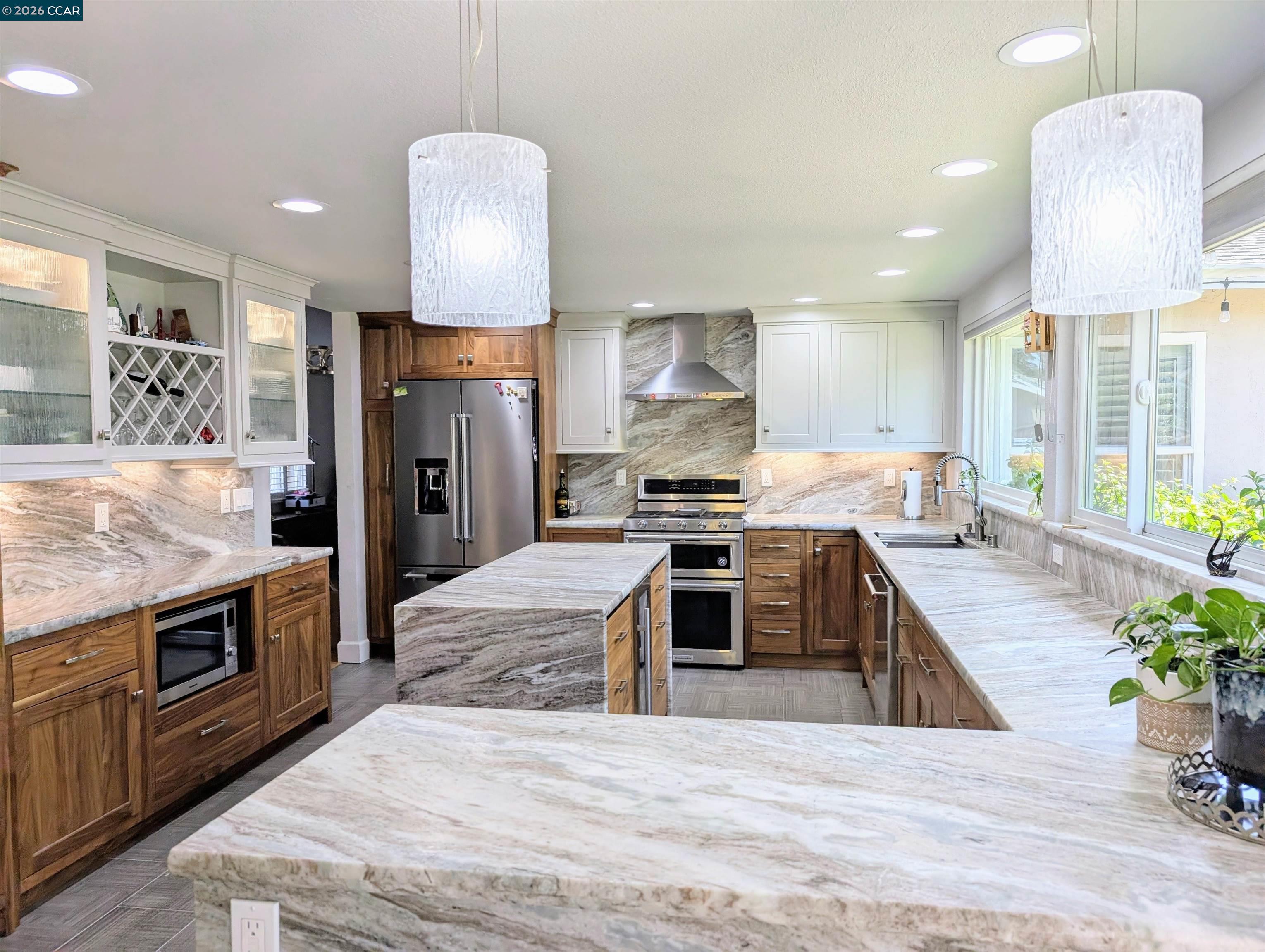 Detail Gallery Image 11 of 23 For 24 Barcelona Ct, Danville,  CA 94526 - 3 Beds | 2 Baths