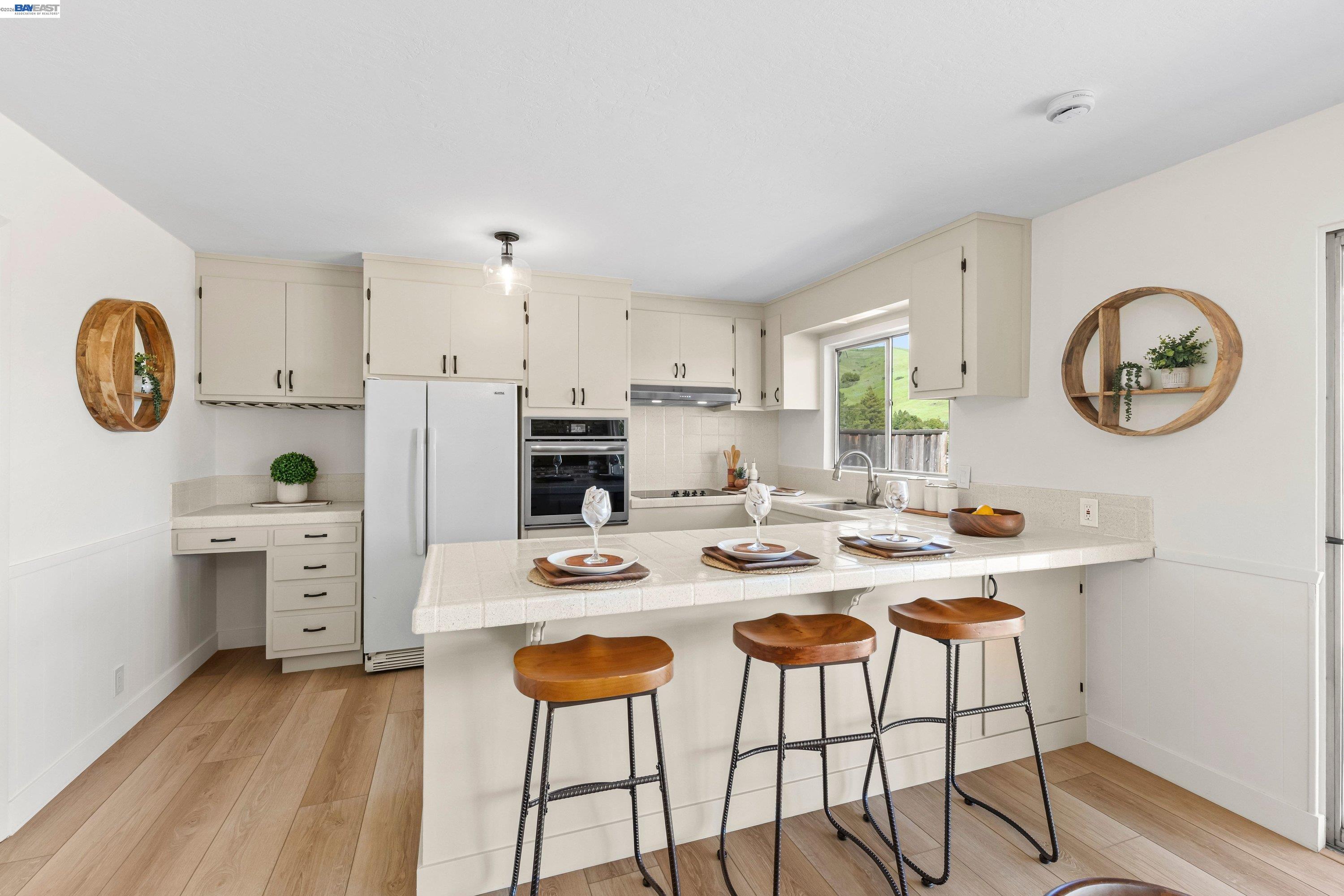 Detail Gallery Image 14 of 39 For 121 Ardith Dr, Orinda,  CA 94563 - 3 Beds | 2 Baths