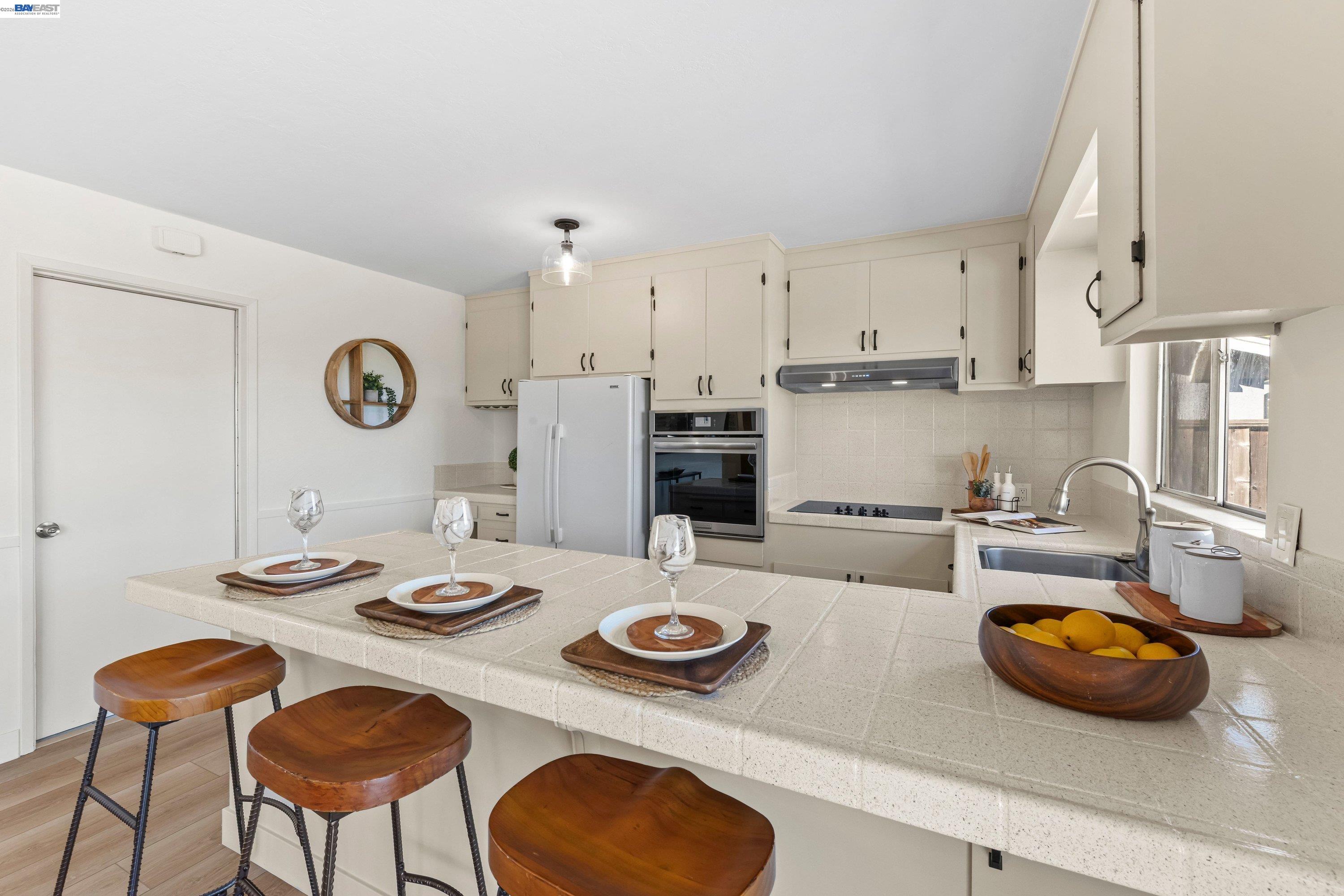 Detail Gallery Image 16 of 39 For 121 Ardith Dr, Orinda,  CA 94563 - 3 Beds | 2 Baths