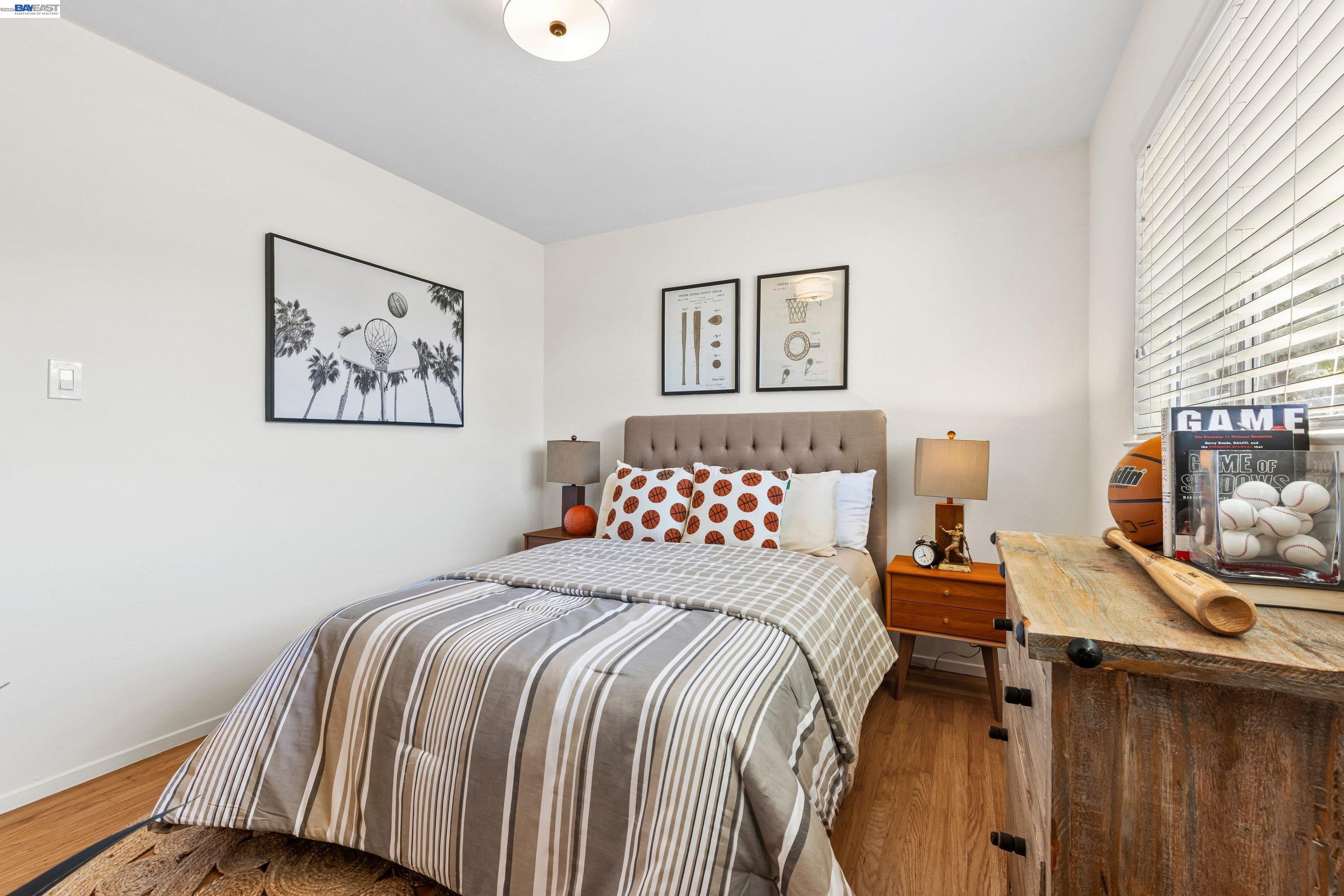 Detail Gallery Image 24 of 39 For 121 Ardith Dr, Orinda,  CA 94563 - 3 Beds | 2 Baths