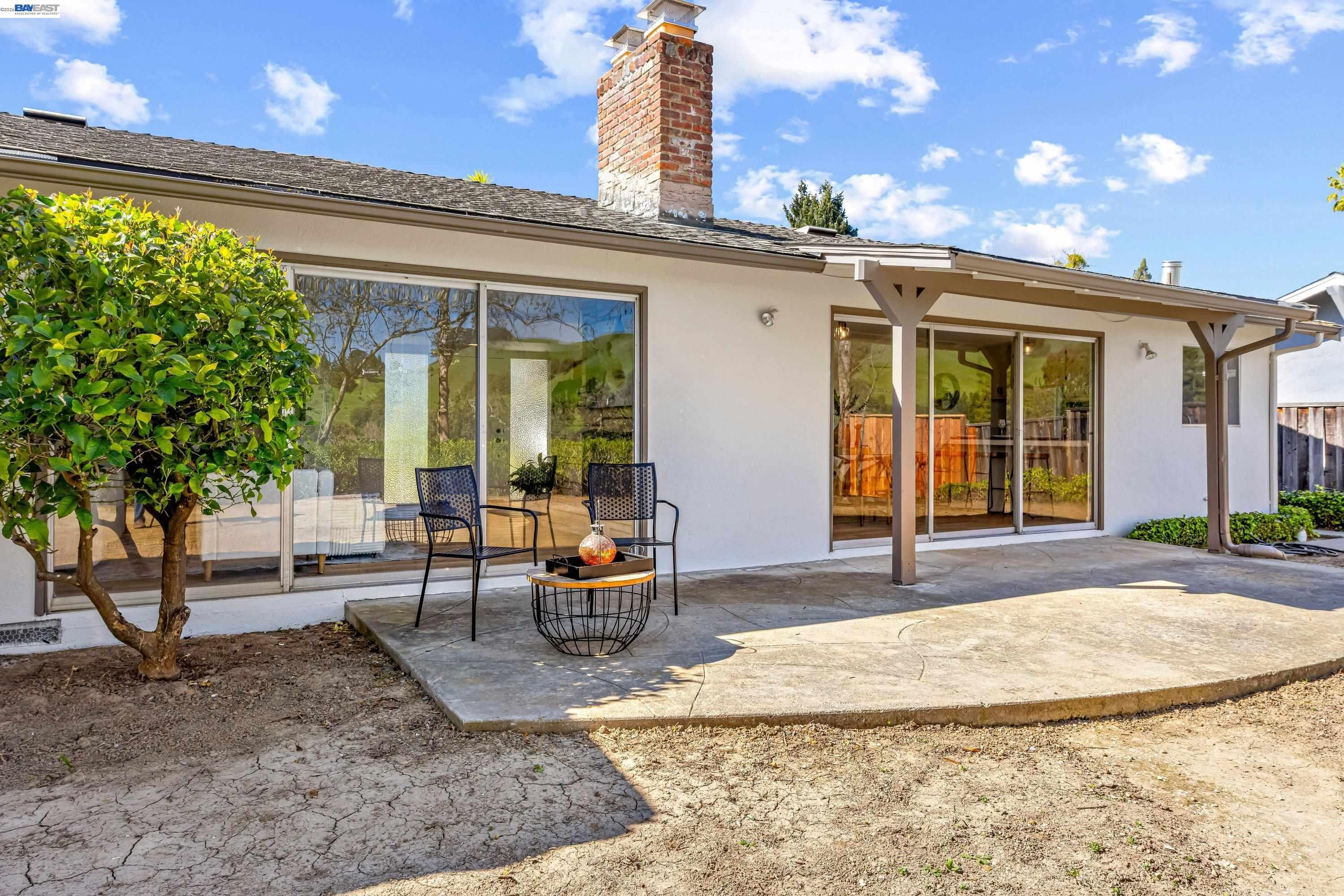 Detail Gallery Image 32 of 39 For 121 Ardith Dr, Orinda,  CA 94563 - 3 Beds | 2 Baths