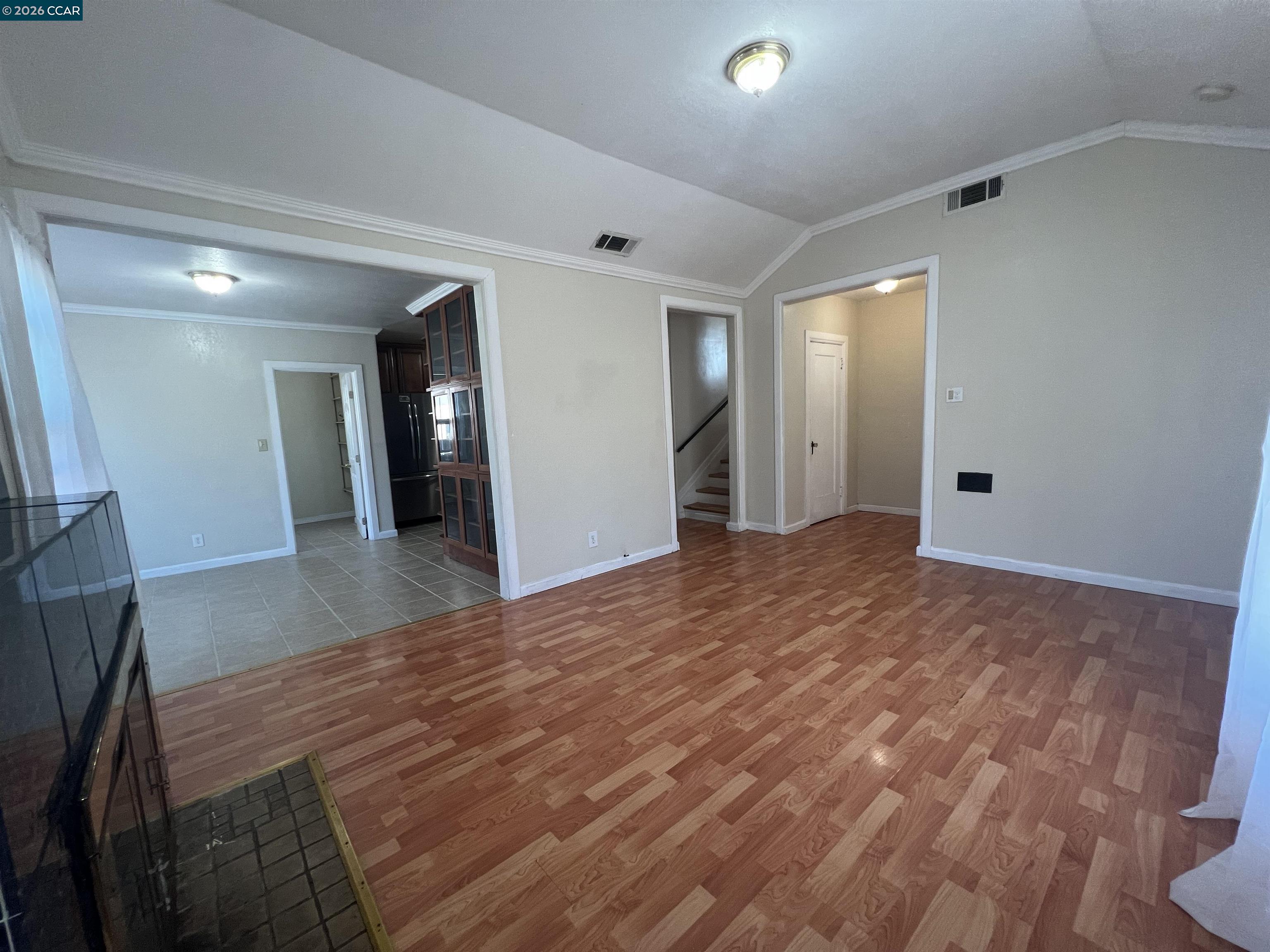 Detail Gallery Image 4 of 24 For 1954 48th Ave, Oakland,  CA 94601 - 2 Beds | 1 Baths