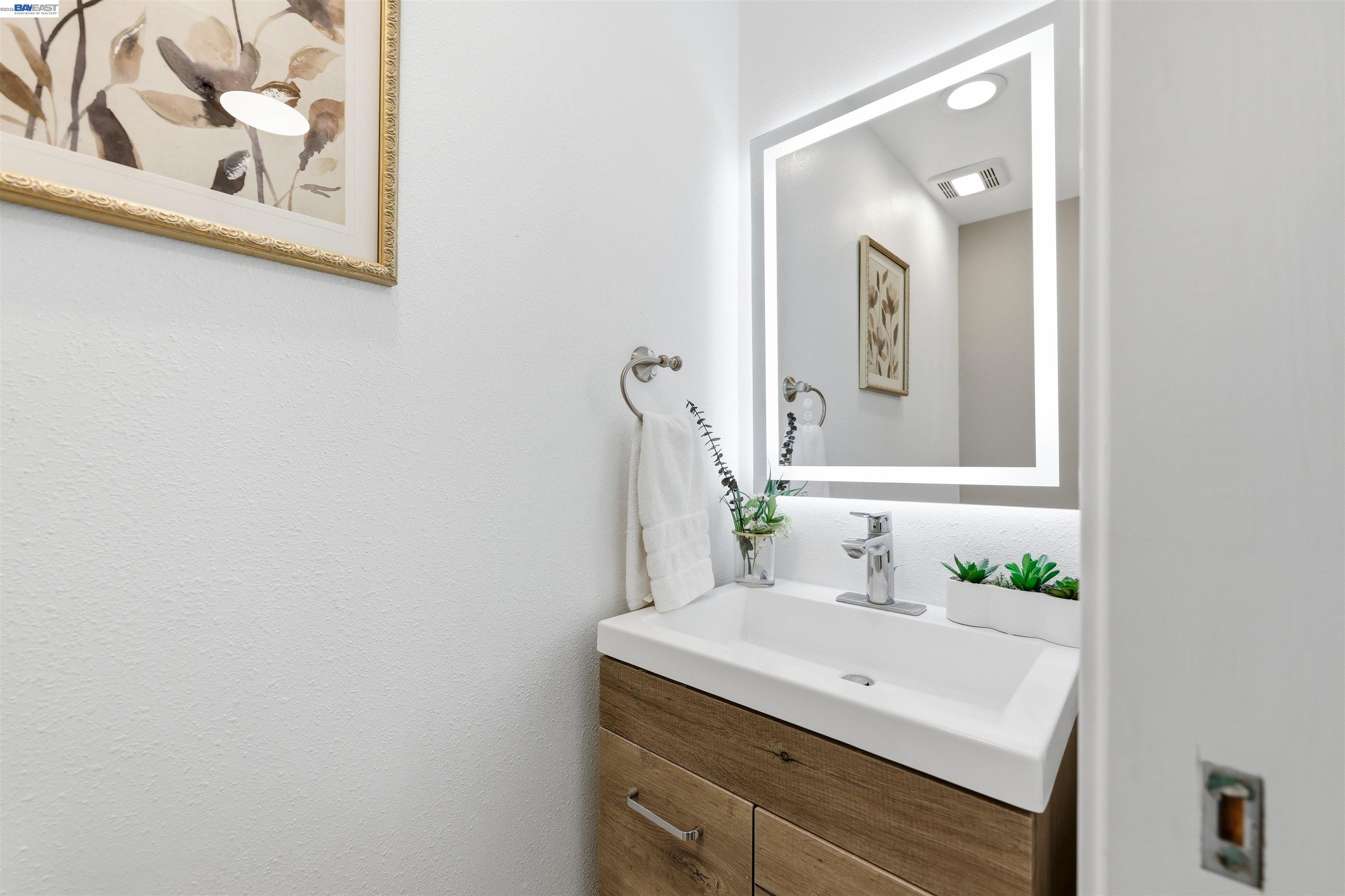 Detail Gallery Image 14 of 60 For 11593 Ladera Ct, Dublin,  CA 94568 - 4 Beds | 2/1 Baths