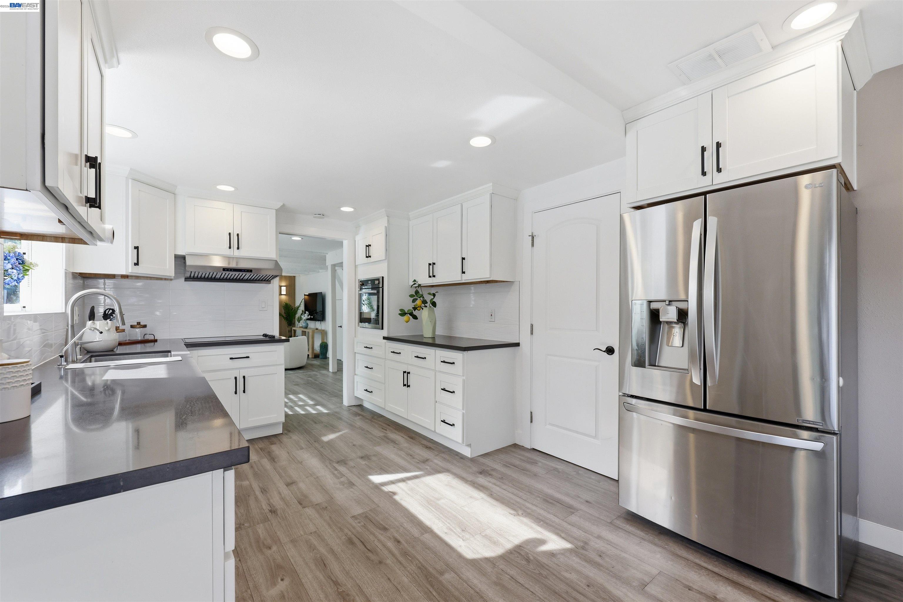 Detail Gallery Image 18 of 60 For 11593 Ladera Ct, Dublin,  CA 94568 - 4 Beds | 2/1 Baths
