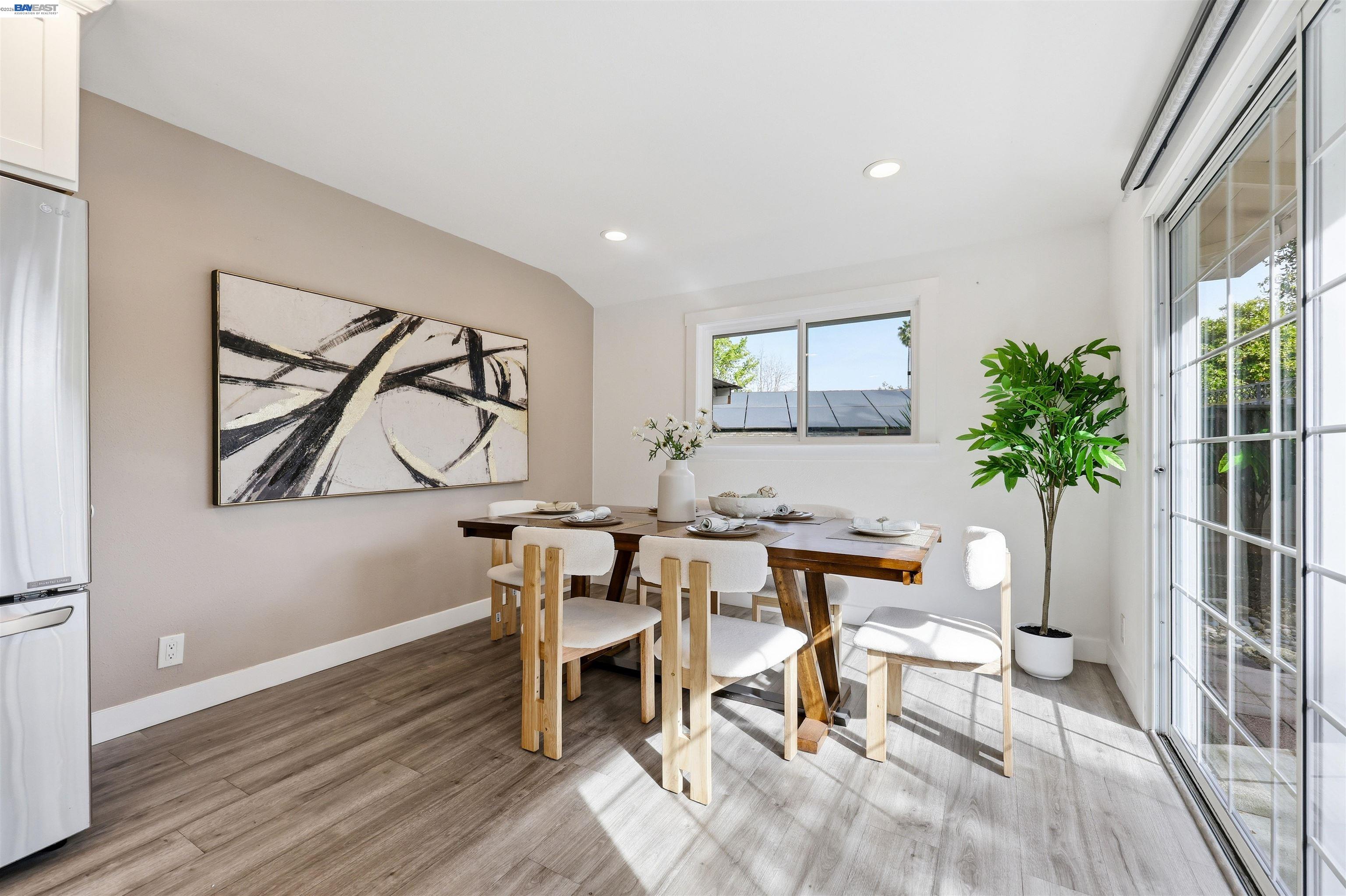 Detail Gallery Image 22 of 60 For 11593 Ladera Ct, Dublin,  CA 94568 - 4 Beds | 2/1 Baths