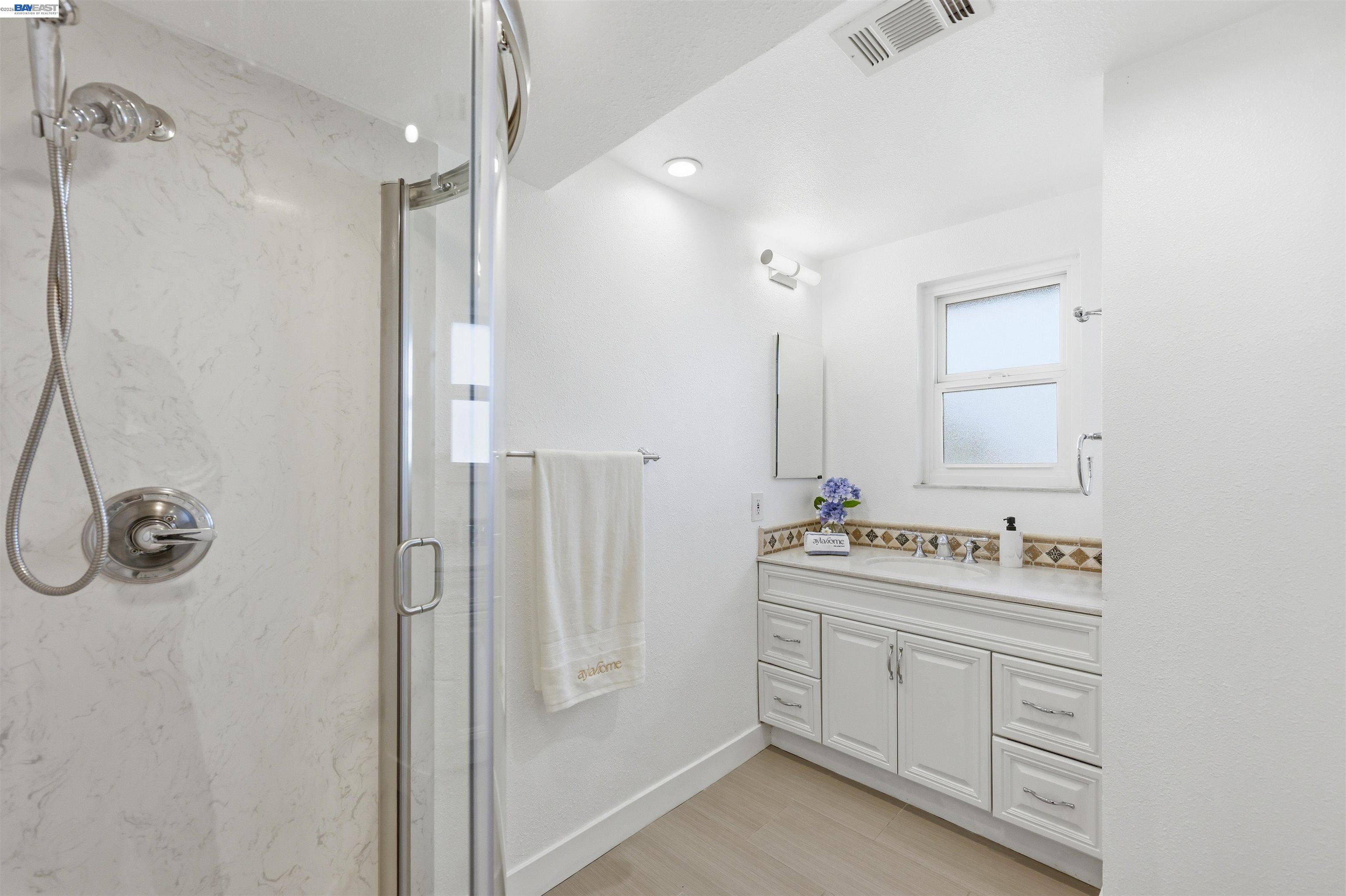Detail Gallery Image 27 of 60 For 11593 Ladera Ct, Dublin,  CA 94568 - 4 Beds | 2/1 Baths