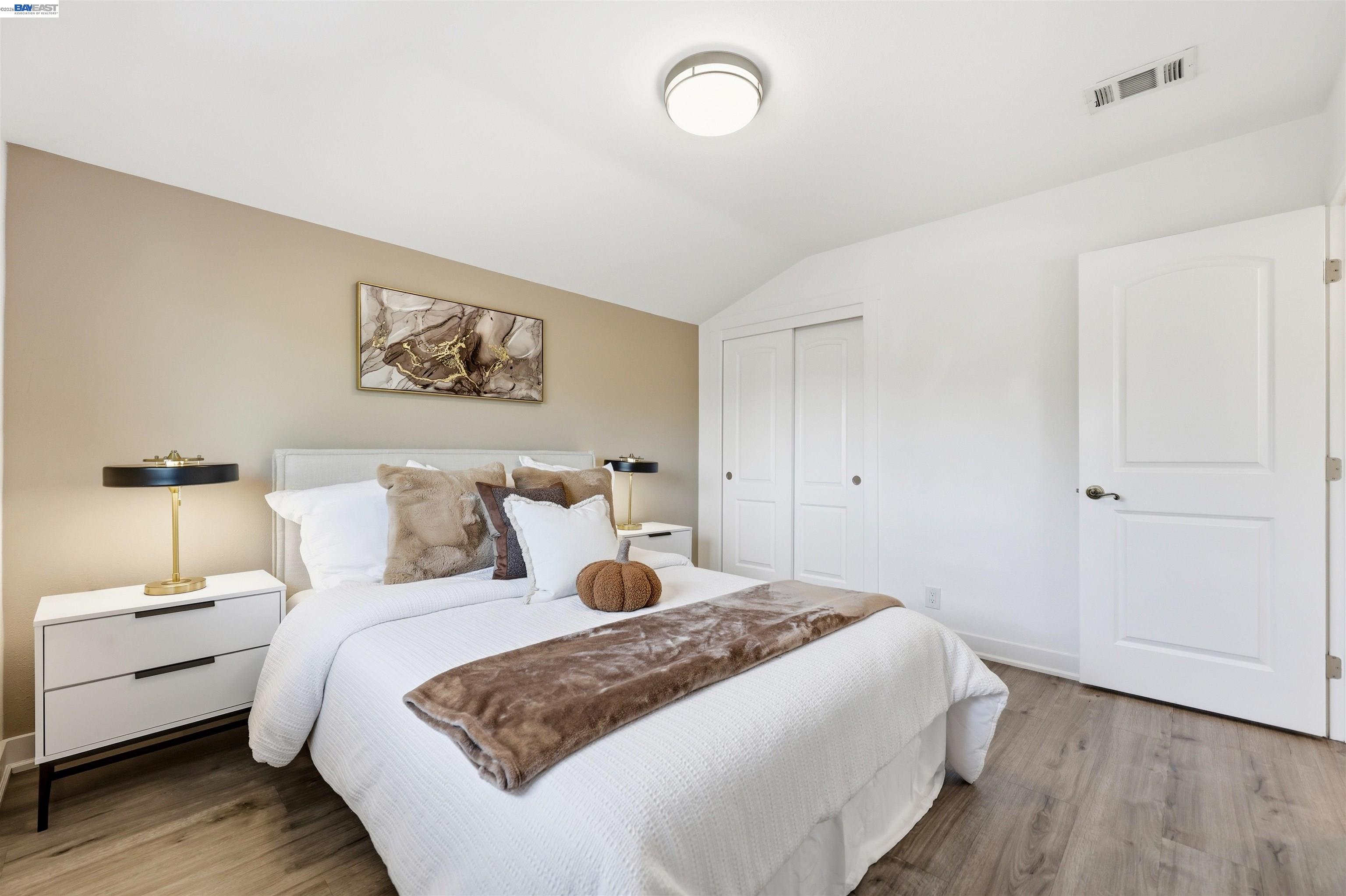 Detail Gallery Image 33 of 60 For 11593 Ladera Ct, Dublin,  CA 94568 - 4 Beds | 2/1 Baths