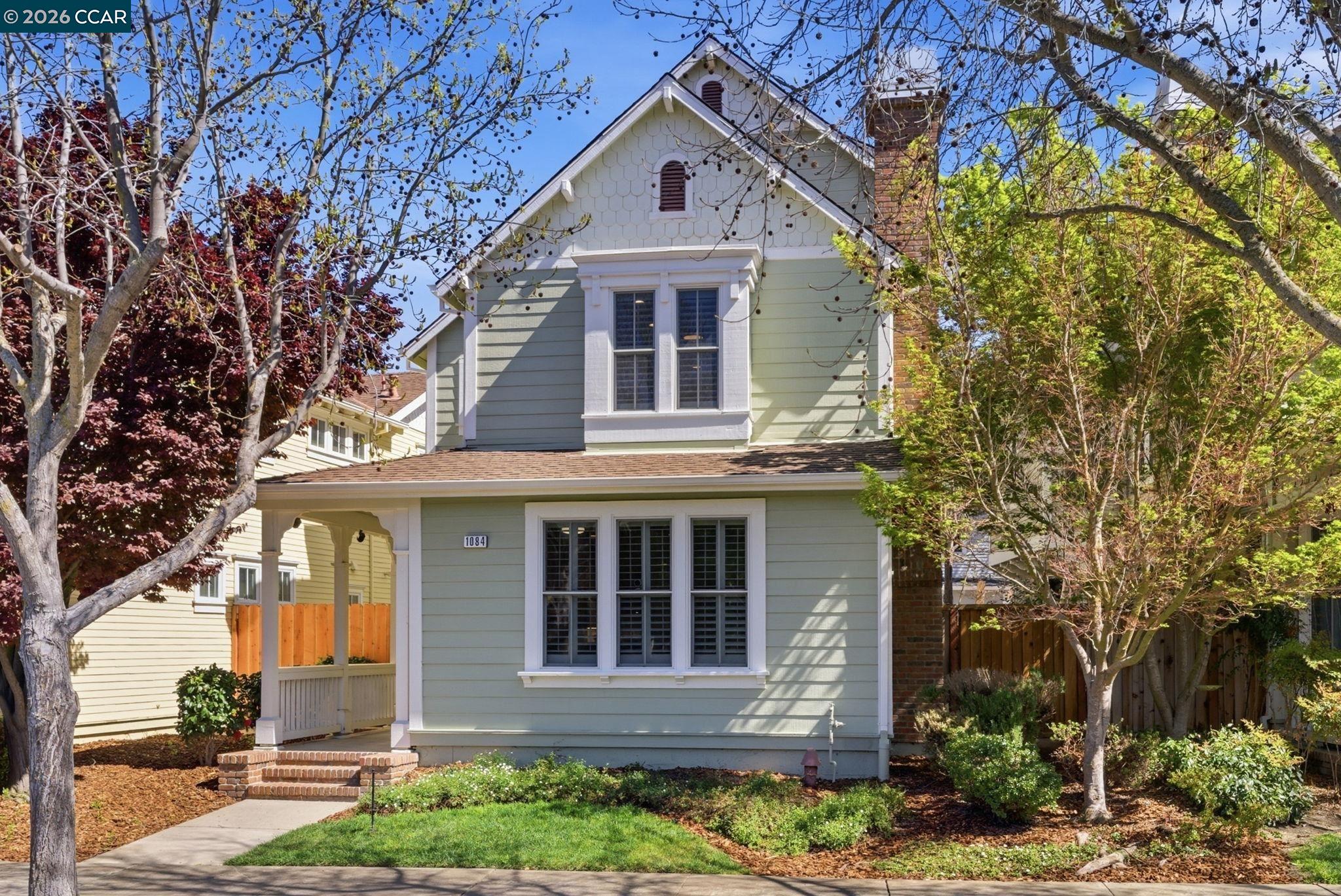 Detail Gallery Image 2 of 60 For 1084 Avocet Dr, Hercules,  CA 94547 - 4 Beds | 3/1 Baths