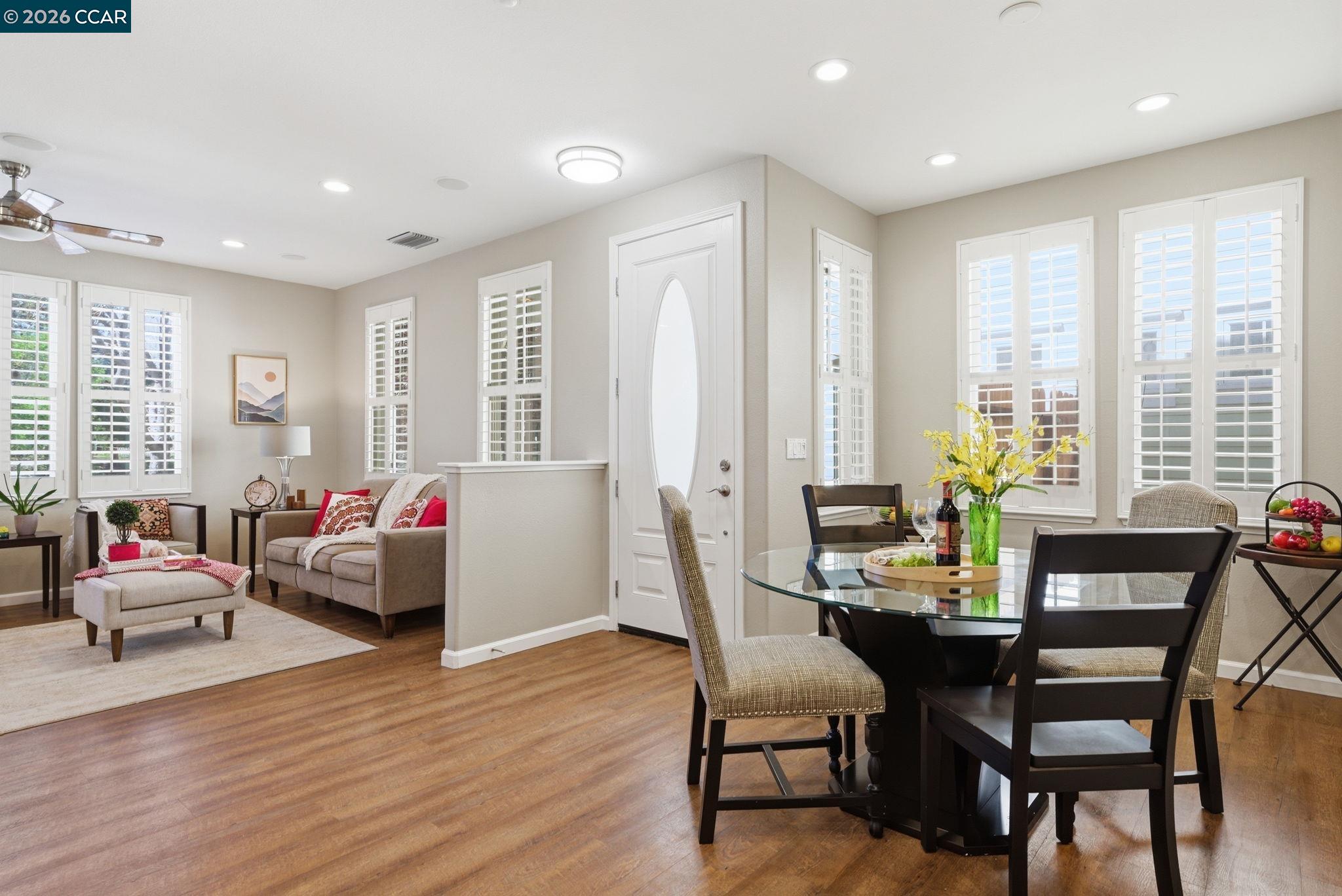 Detail Gallery Image 13 of 60 For 1084 Avocet Dr, Hercules,  CA 94547 - 4 Beds | 3/1 Baths