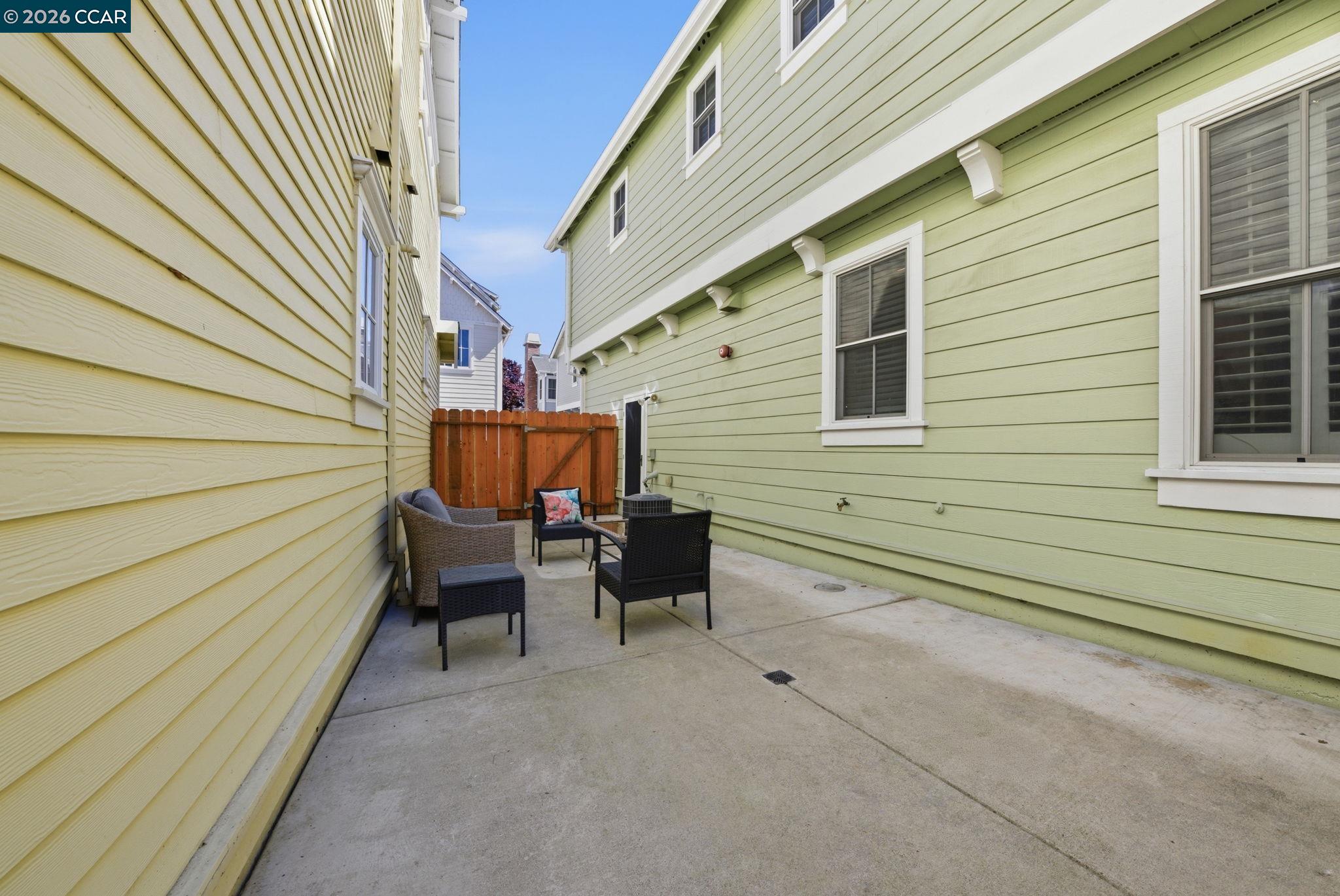 Detail Gallery Image 44 of 60 For 1084 Avocet Dr, Hercules,  CA 94547 - 4 Beds | 3/1 Baths