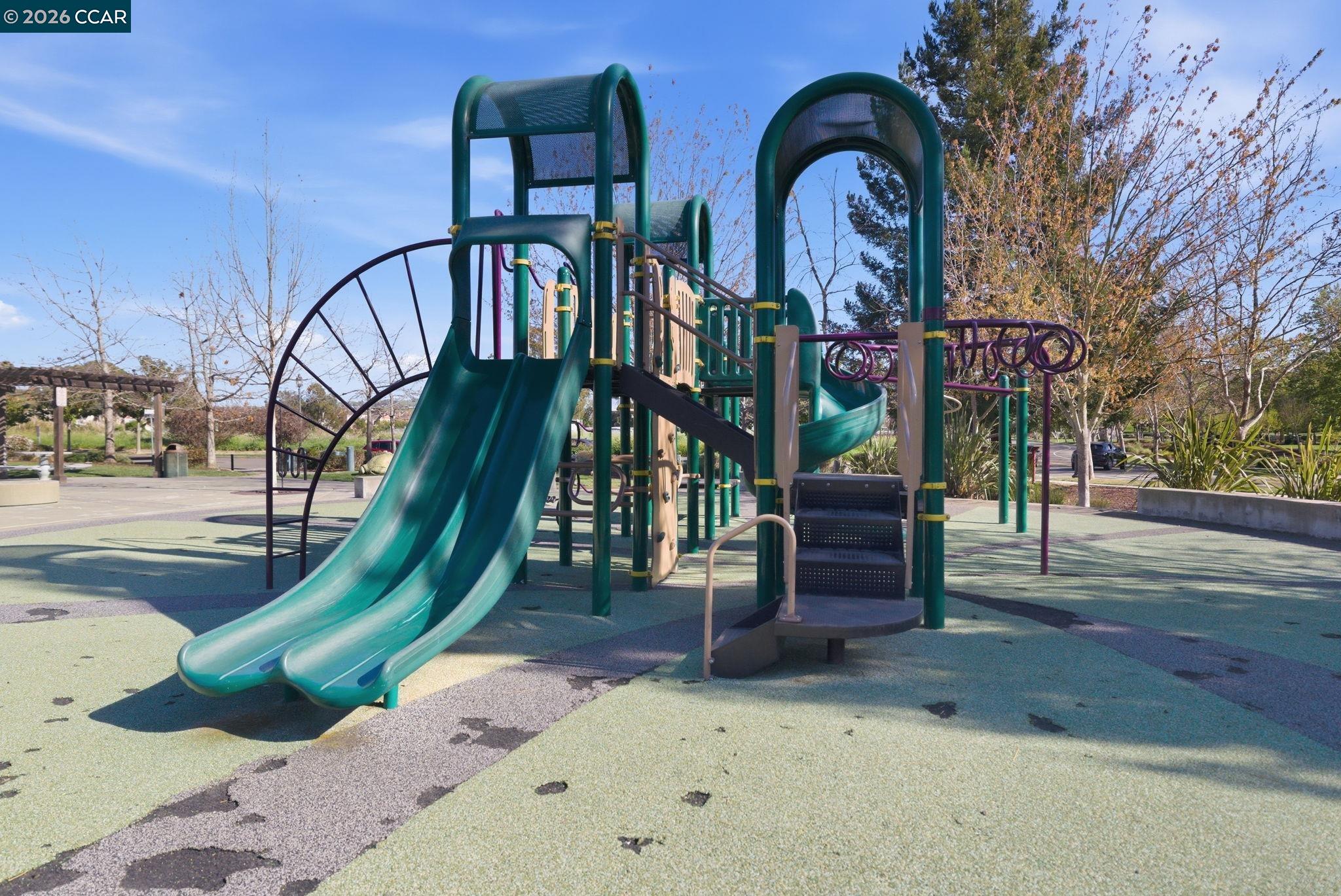 Detail Gallery Image 52 of 60 For 1084 Avocet Dr, Hercules,  CA 94547 - 4 Beds | 3/1 Baths