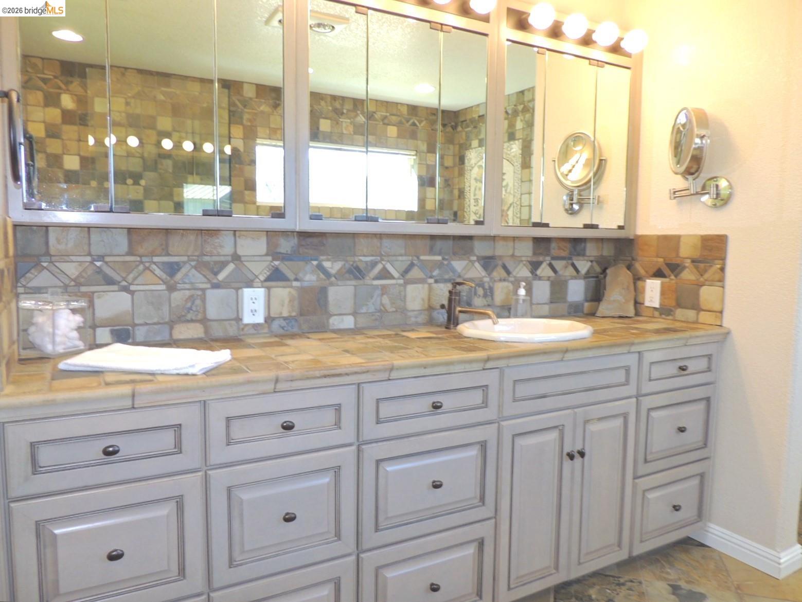 Detail Gallery Image 43 of 60 For 5356 Dogtown Rd, Coulterville,  CA 95311-9540 - 3 Beds | 3 Baths