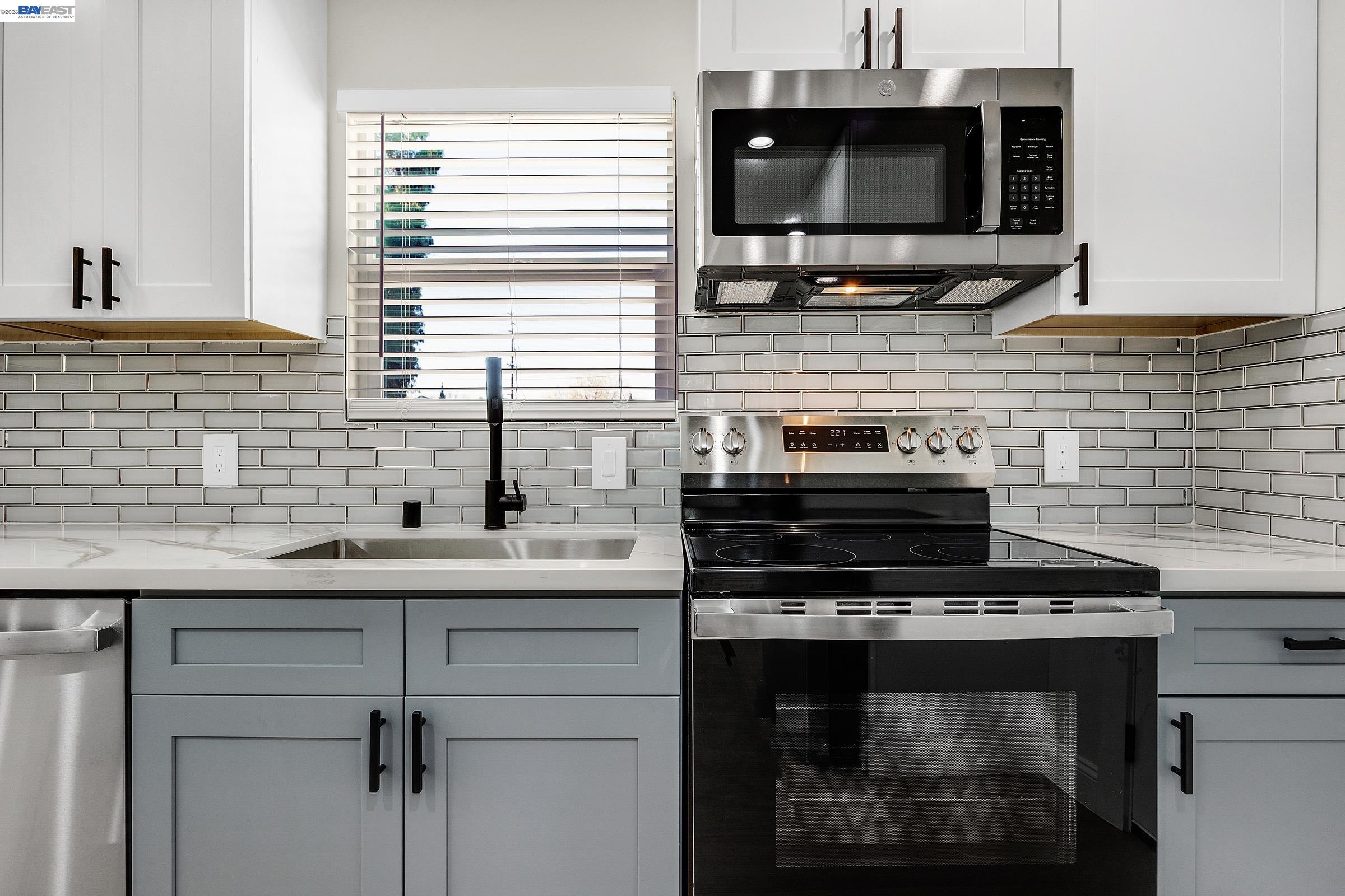 Detail Gallery Image 12 of 33 For 1577 Waltham Rd, Concord,  CA 94520 - 3 Beds | 1/1 Baths