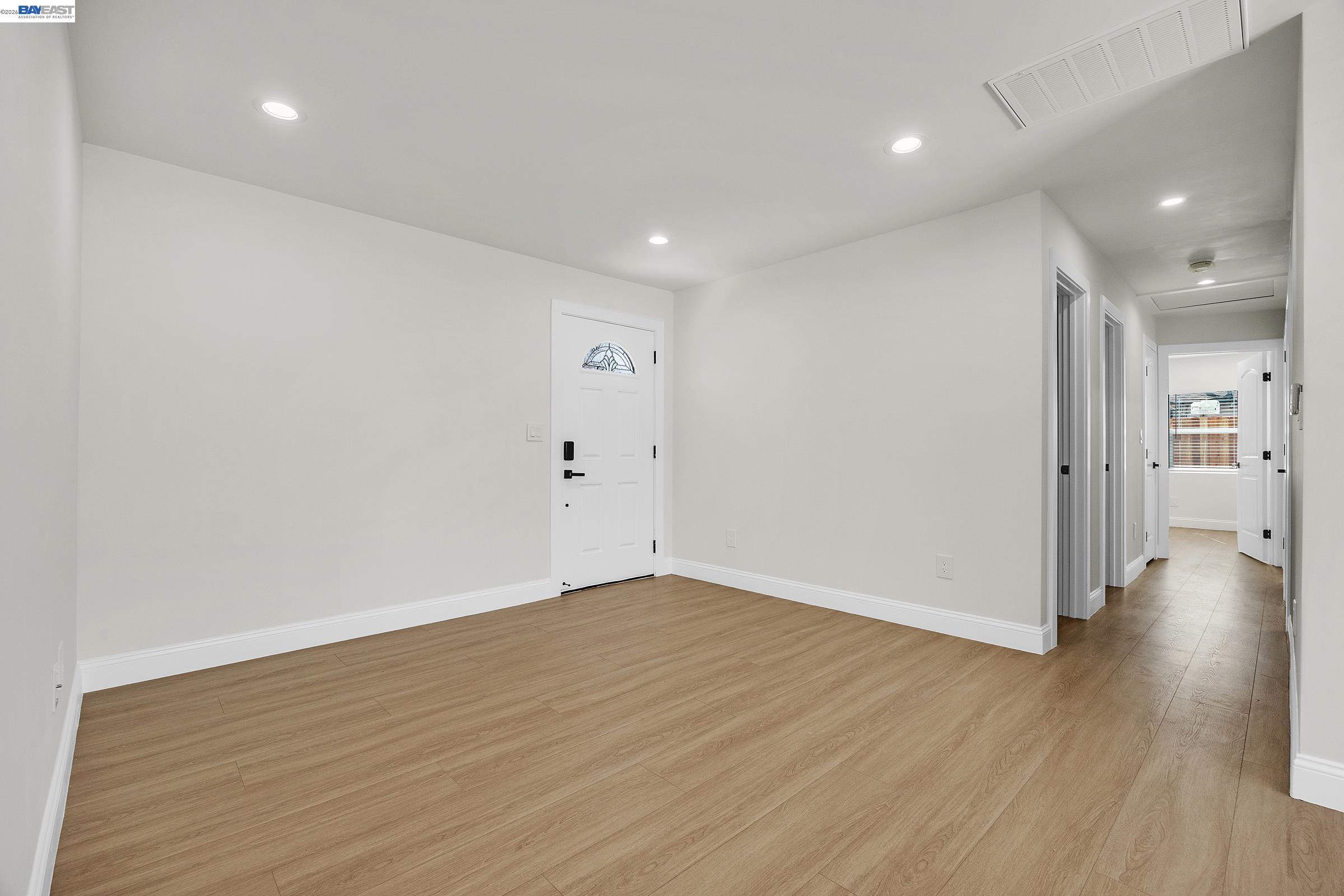 Detail Gallery Image 14 of 33 For 1577 Waltham Rd, Concord,  CA 94520 - 3 Beds | 1/1 Baths