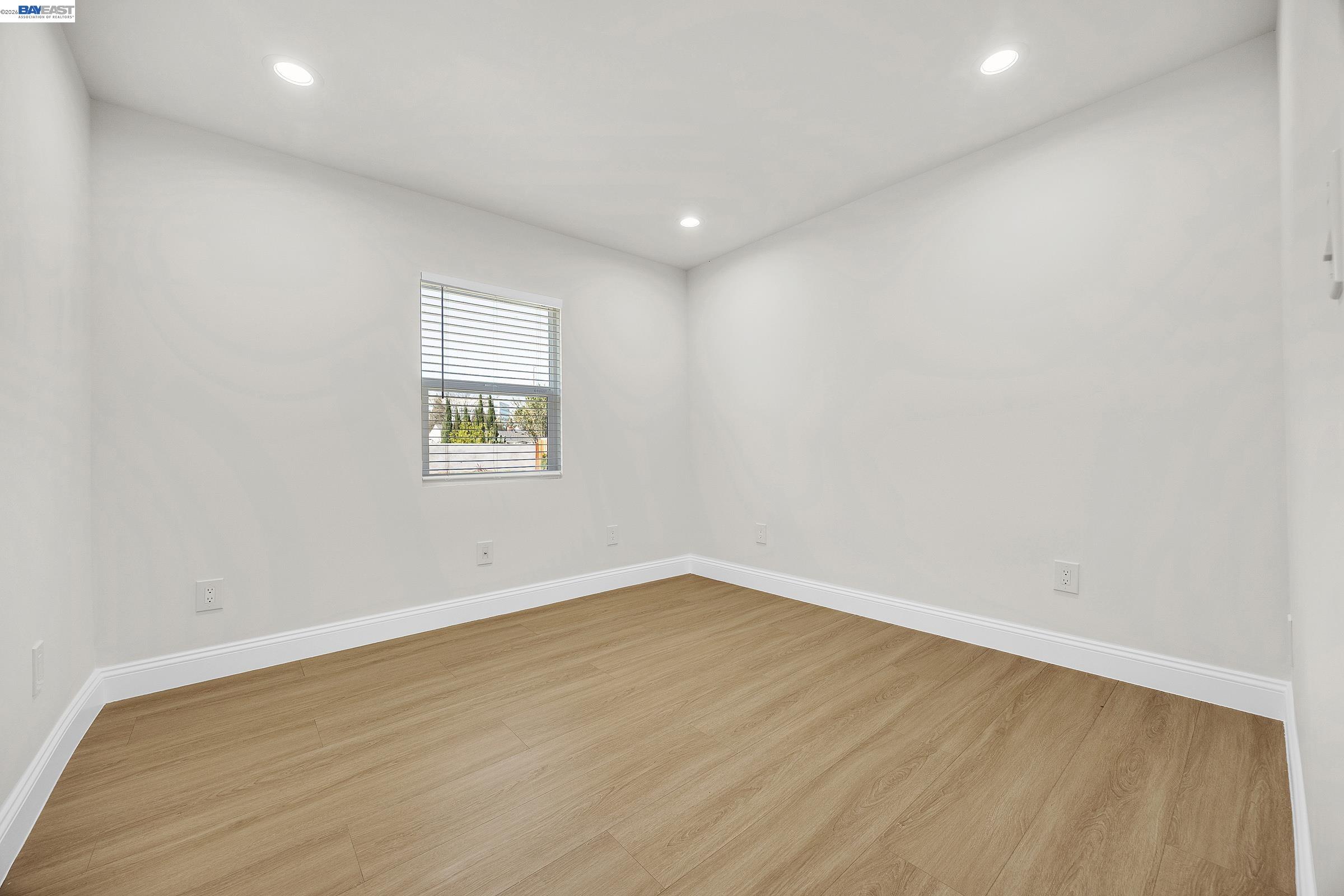 Detail Gallery Image 17 of 33 For 1577 Waltham Rd, Concord,  CA 94520 - 3 Beds | 1/1 Baths