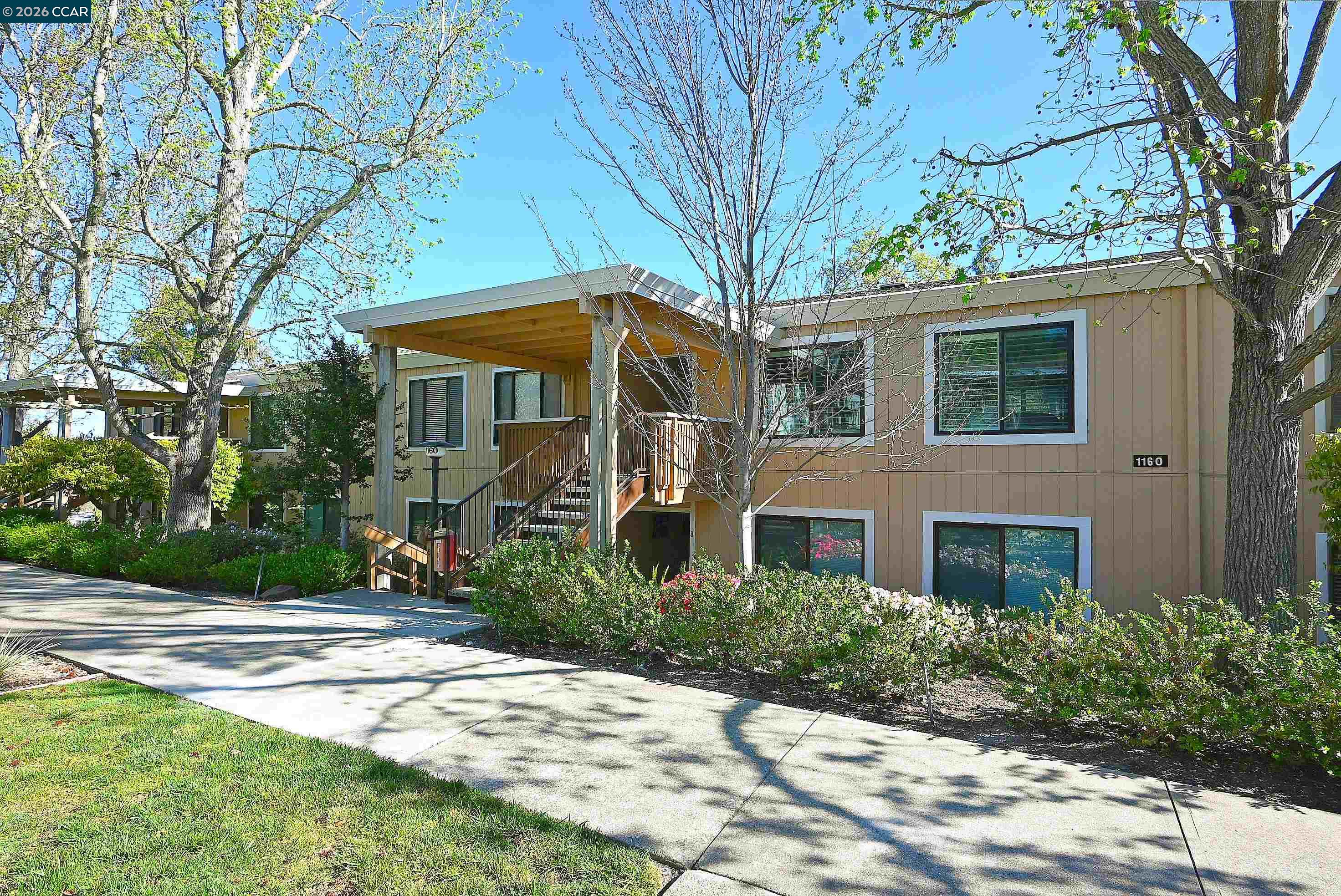 Detail Gallery Image 2 of 33 For 1160 Singingwood Ct #5,  Walnut Creek,  CA 94595 - 2 Beds | 1 Baths