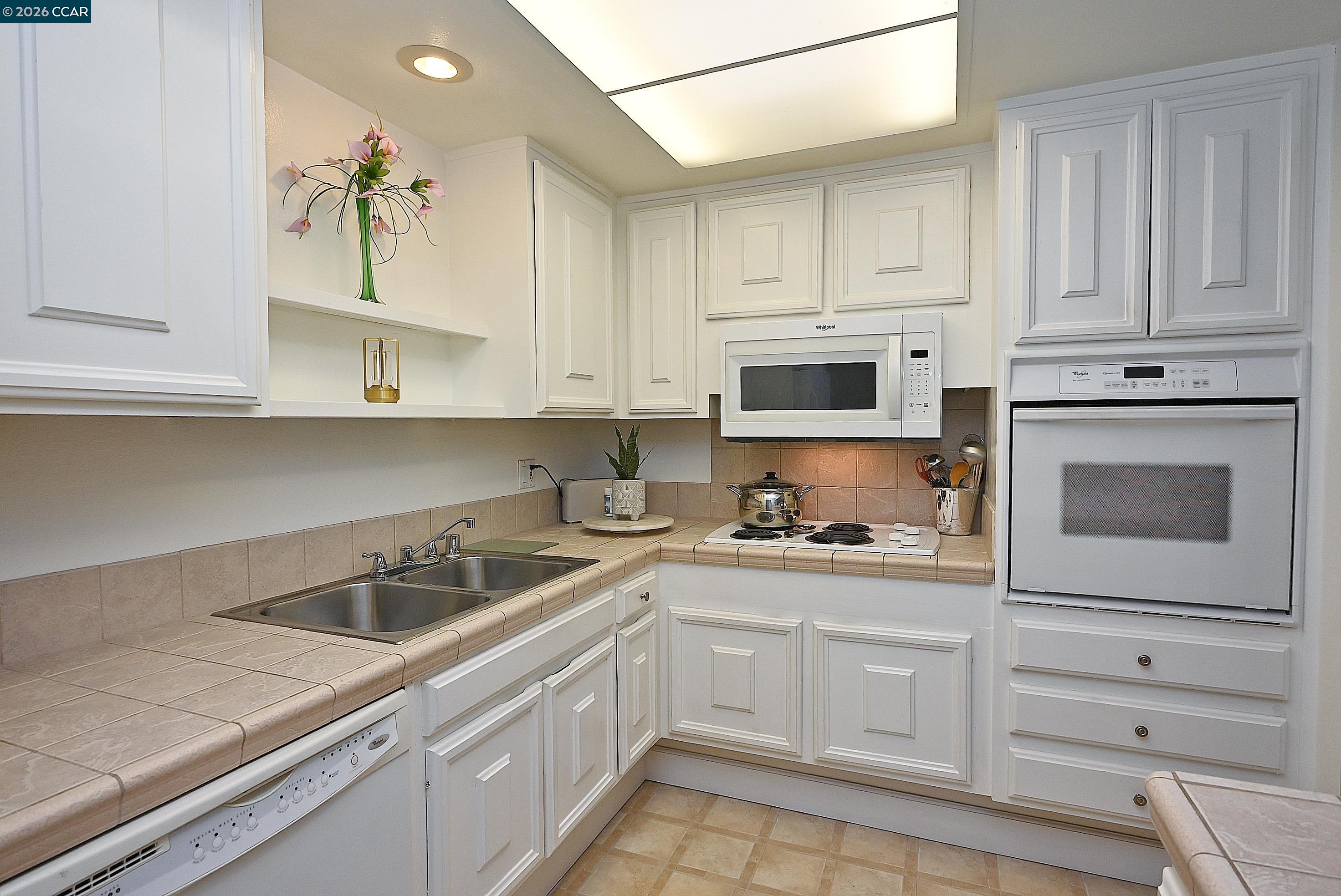 Photo #14: 41127343 Listing: Photo #14