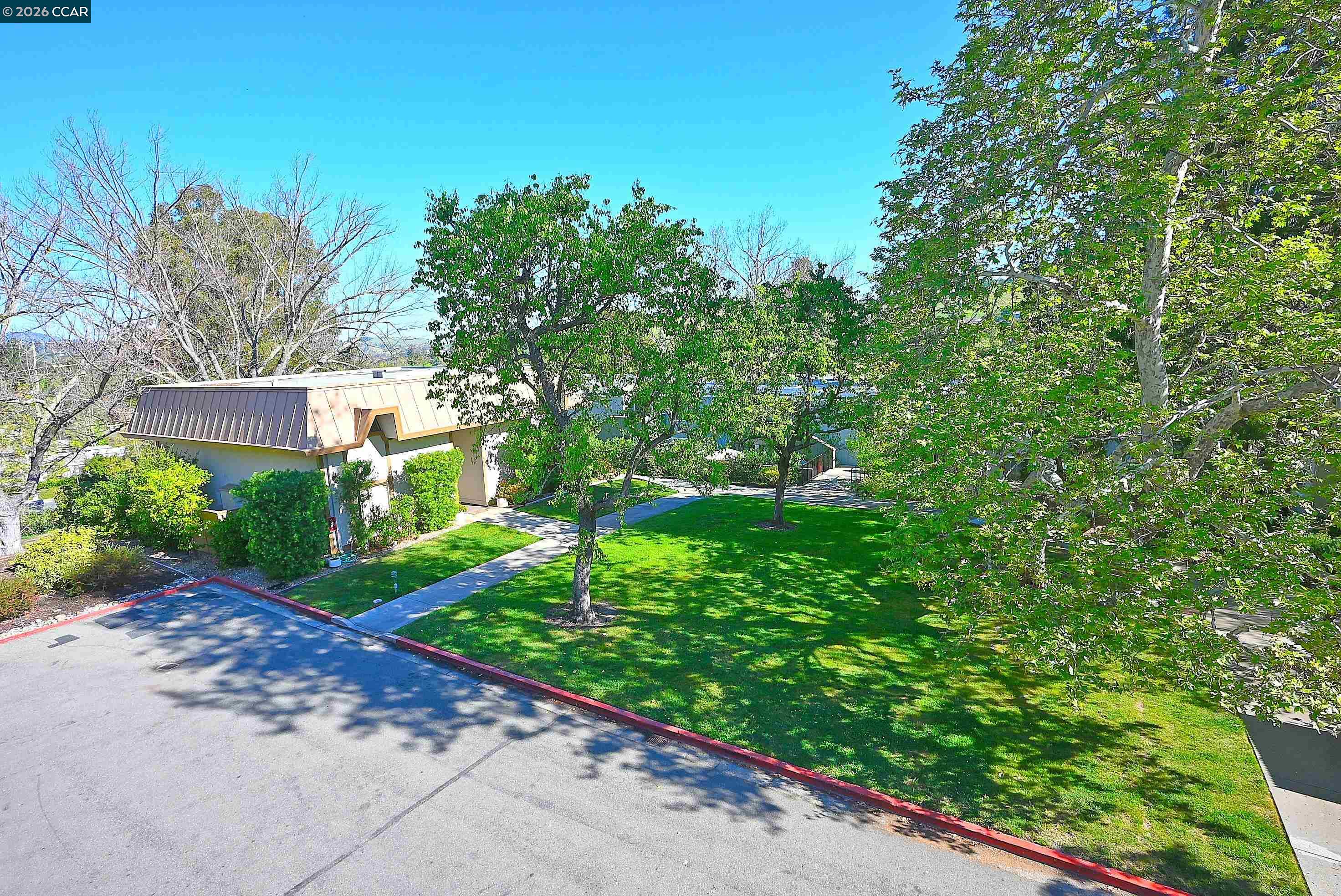 Detail Gallery Image 28 of 33 For 1160 Singingwood Ct #5,  Walnut Creek,  CA 94595 - 2 Beds | 1 Baths