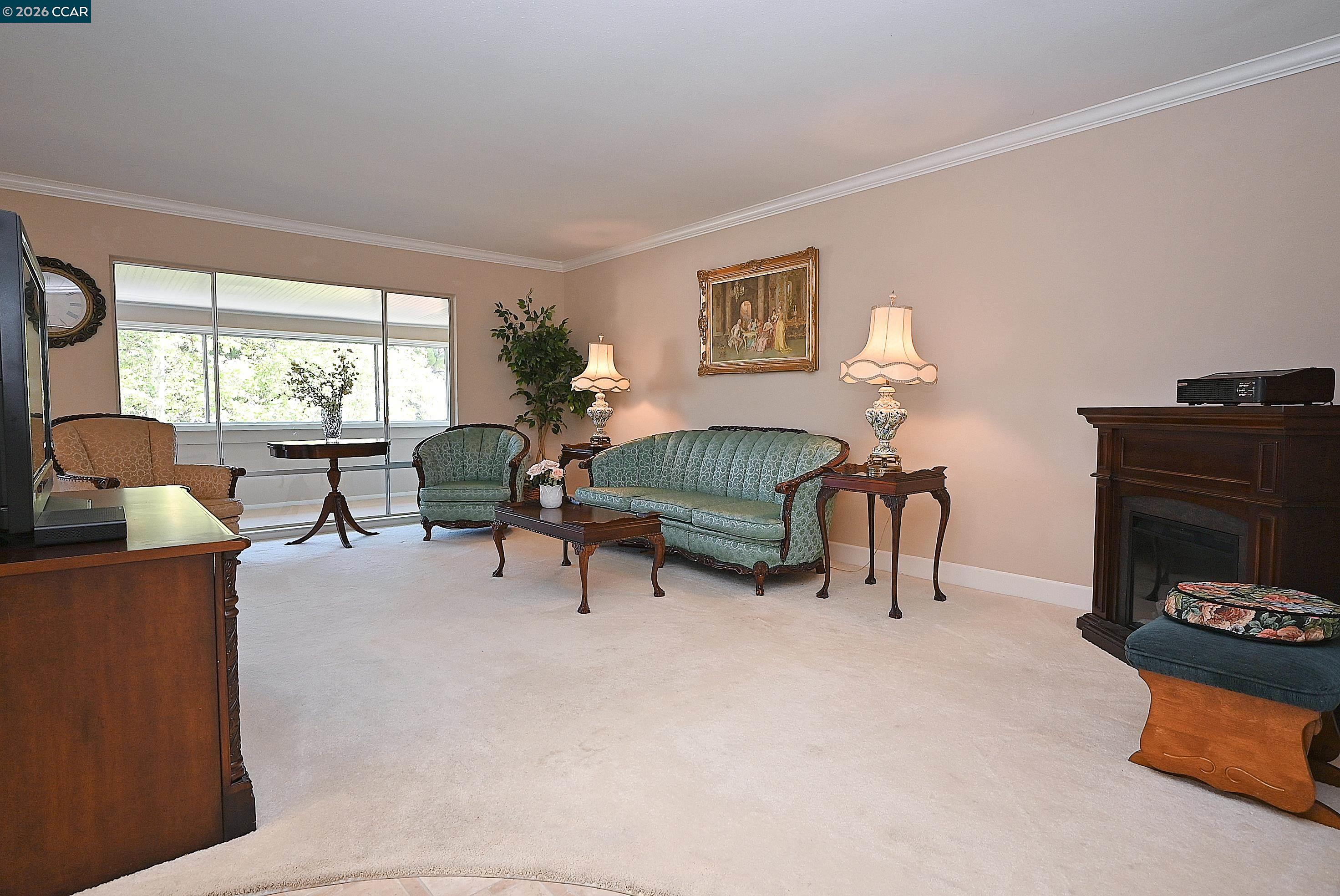 Detail Gallery Image 4 of 33 For 1160 Singingwood Ct #5,  Walnut Creek,  CA 94595 - 2 Beds | 1 Baths