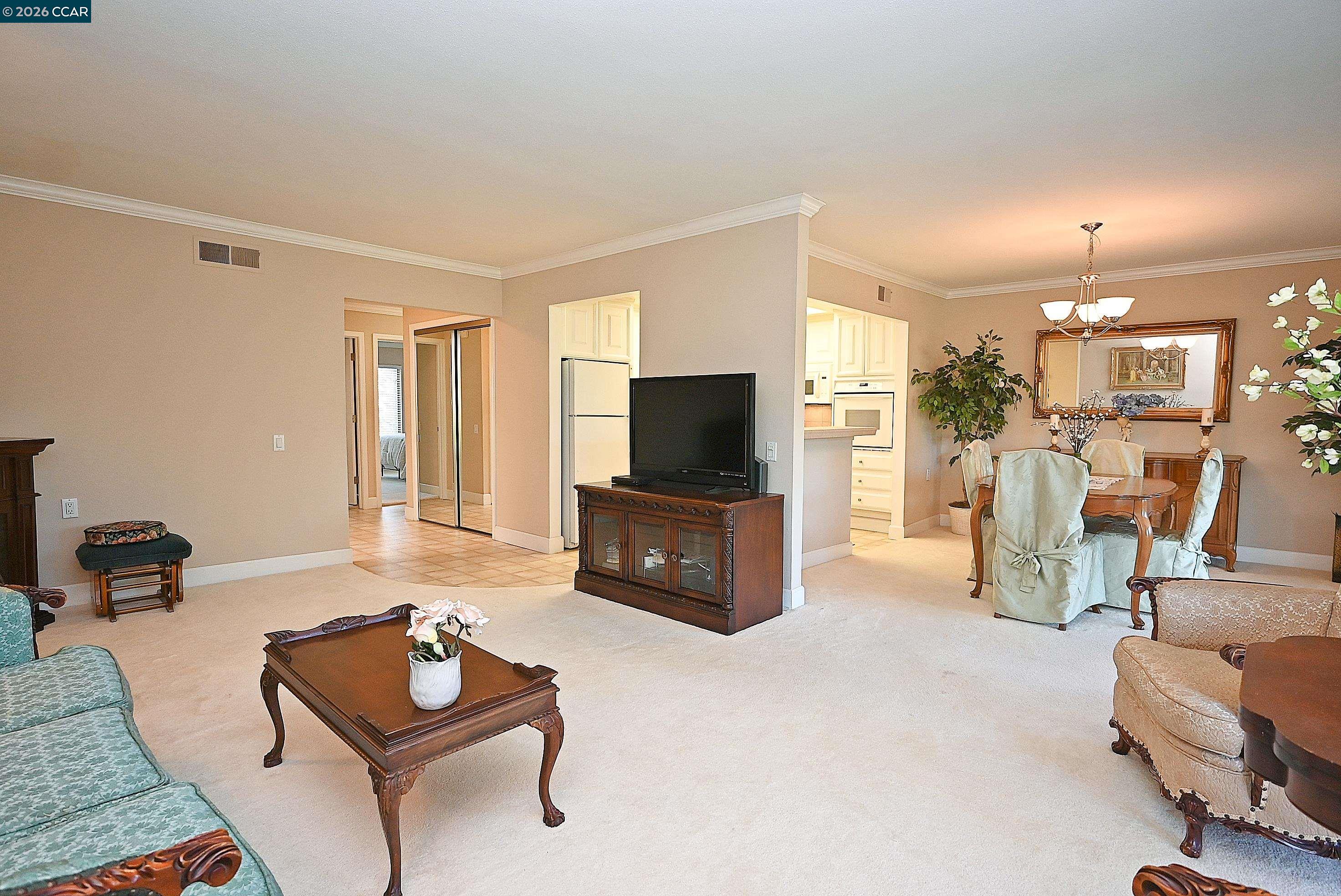 Photo #9: 41127343 Listing: Photo #9