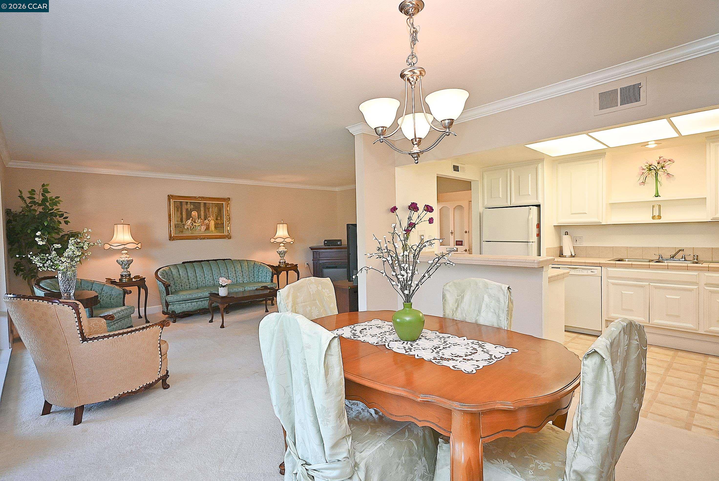 Photo #10: 41127343 Listing: Photo #10