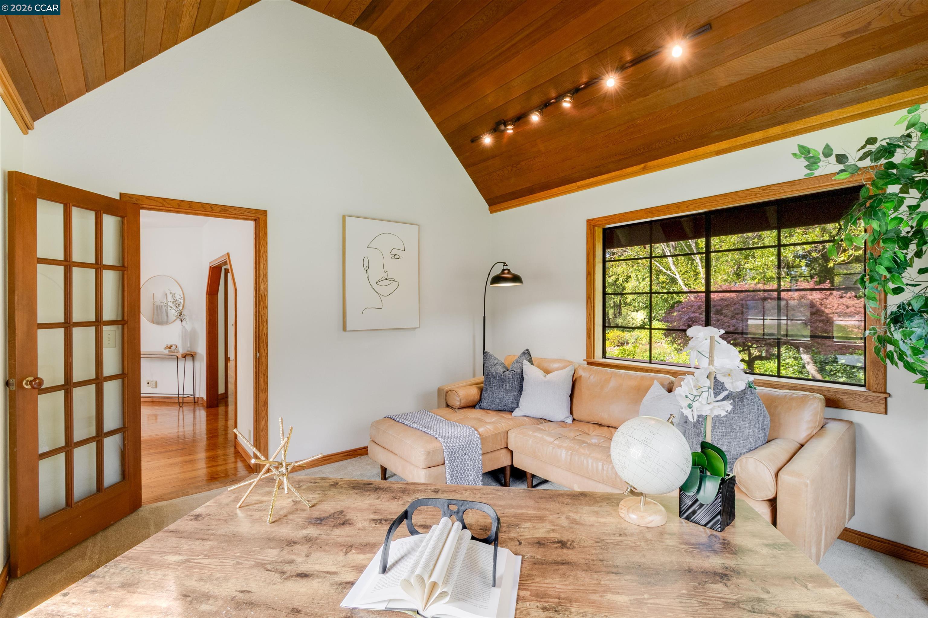 Detail Gallery Image 15 of 59 For 4 Wallabi Ct, Lafayette,  CA 94549 - 4 Beds | 3 Baths