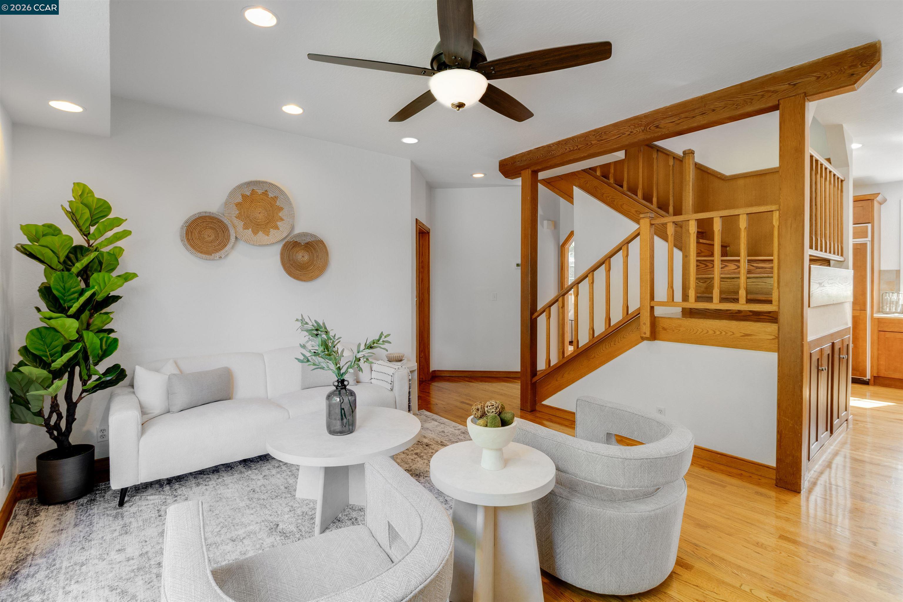 Detail Gallery Image 24 of 59 For 4 Wallabi Ct, Lafayette,  CA 94549 - 4 Beds | 3 Baths