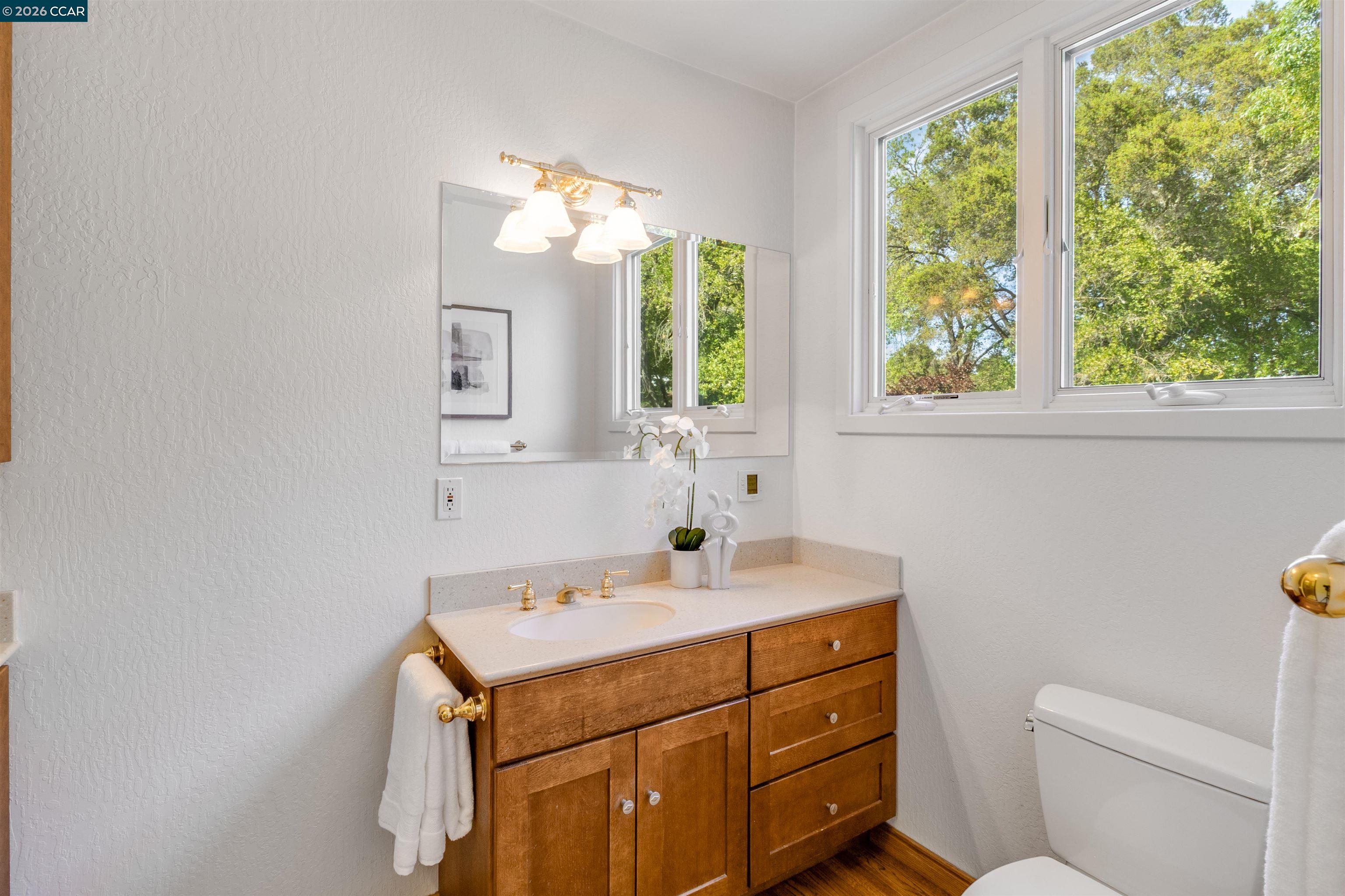 Detail Gallery Image 25 of 59 For 4 Wallabi Ct, Lafayette,  CA 94549 - 4 Beds | 3 Baths