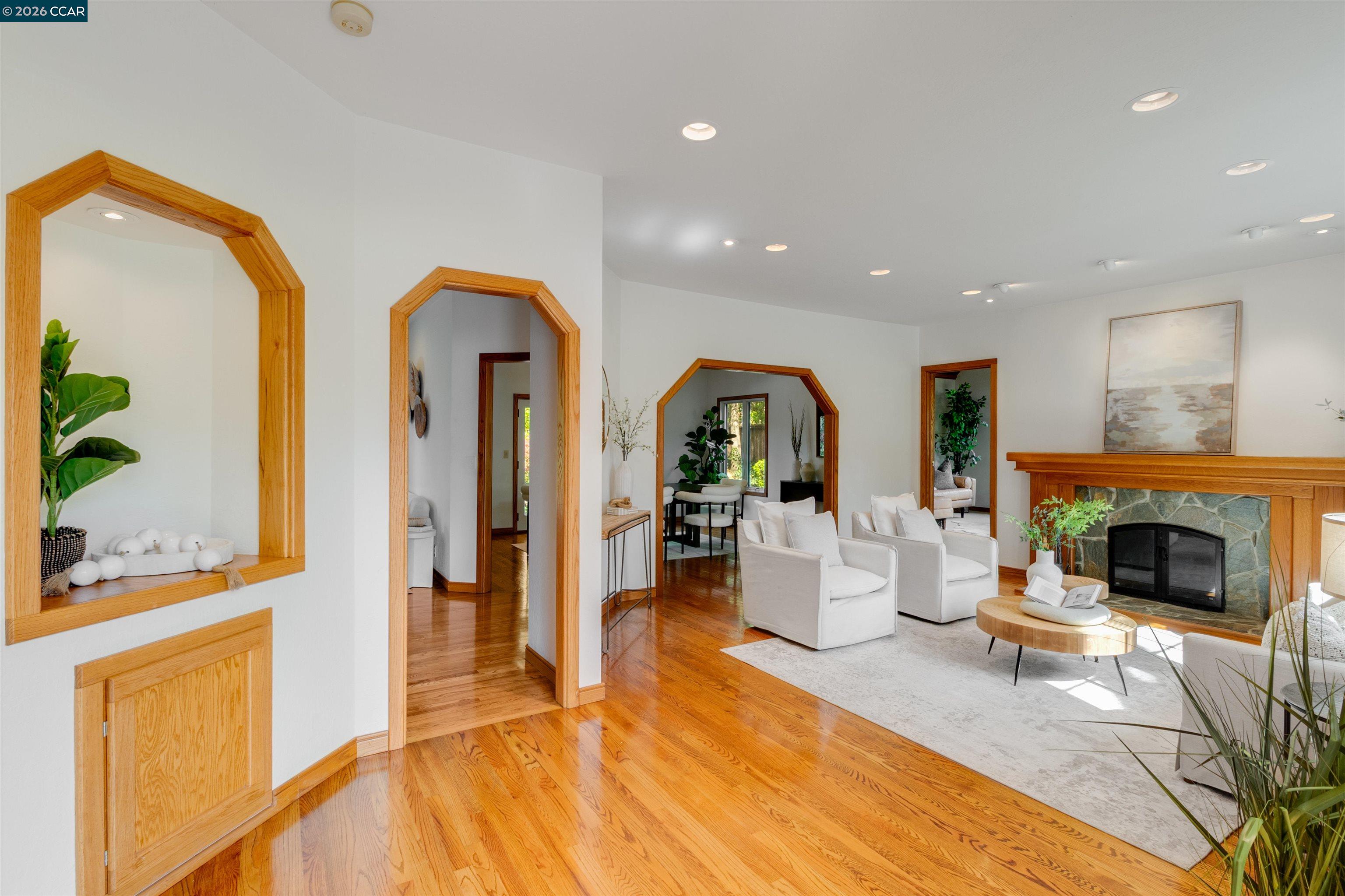 Detail Gallery Image 6 of 59 For 4 Wallabi Ct, Lafayette,  CA 94549 - 4 Beds | 3 Baths