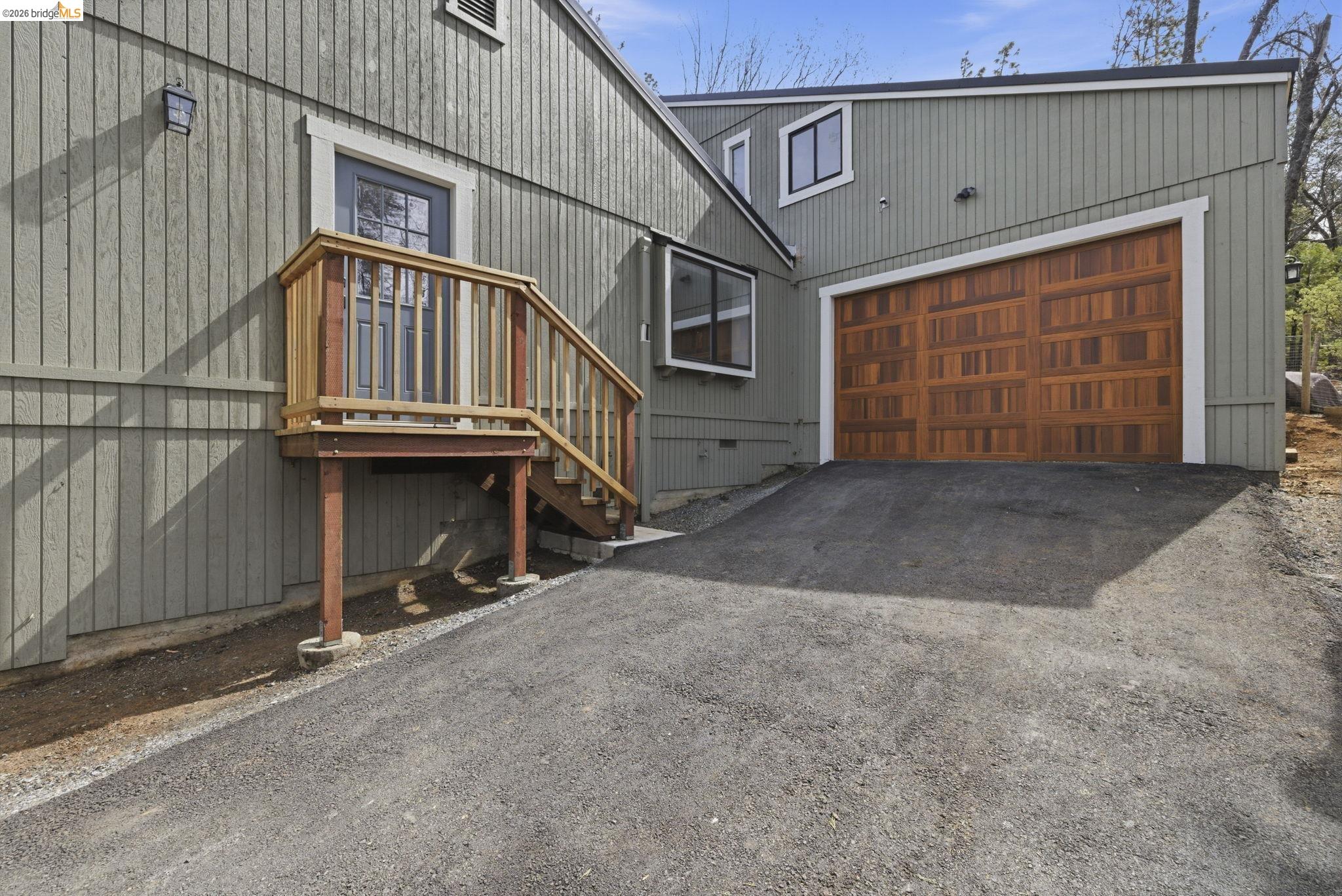 Detail Gallery Image 3 of 52 For 24159 Awahanee Rd, Sonora,  CA 95370 - 5 Beds | 2/1 Baths